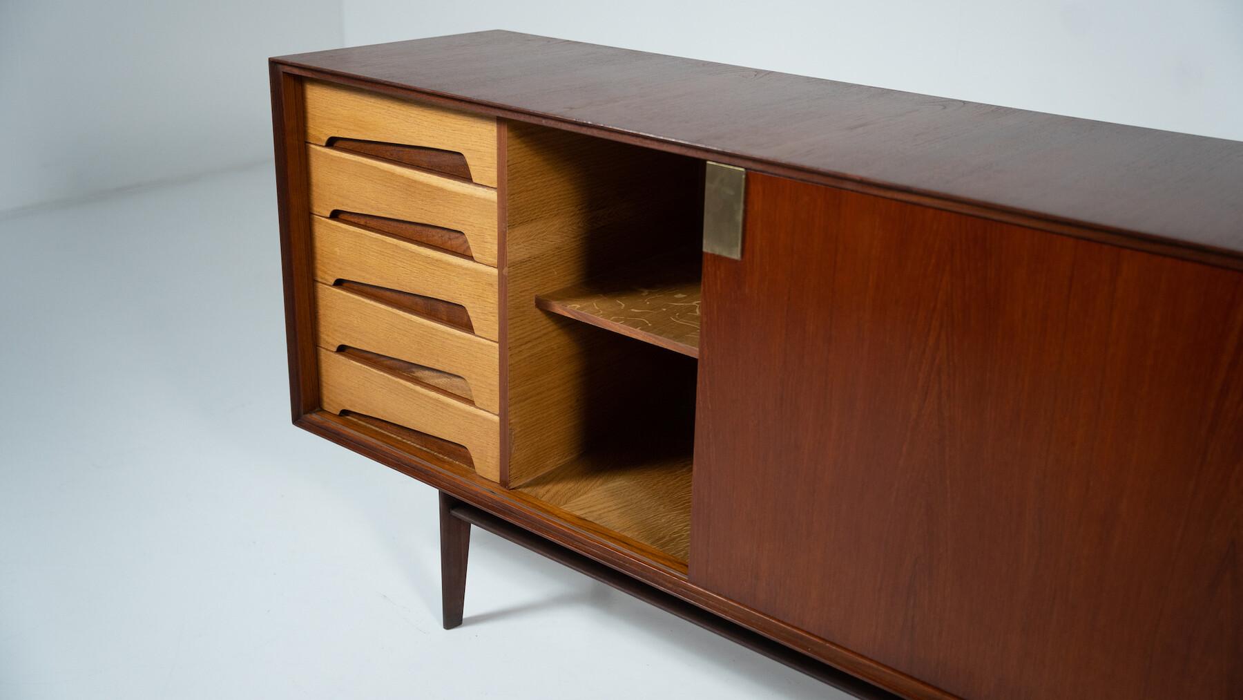 Mid-Century Modern Sideboard by Vittorio Dassi, Italy, 1950s 2