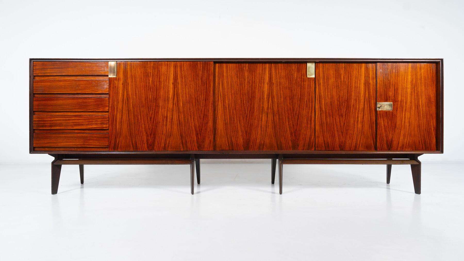 Credenza moderna di metà secolo di Vittorio Dassi, Italia, anni '50 in vendita 3
