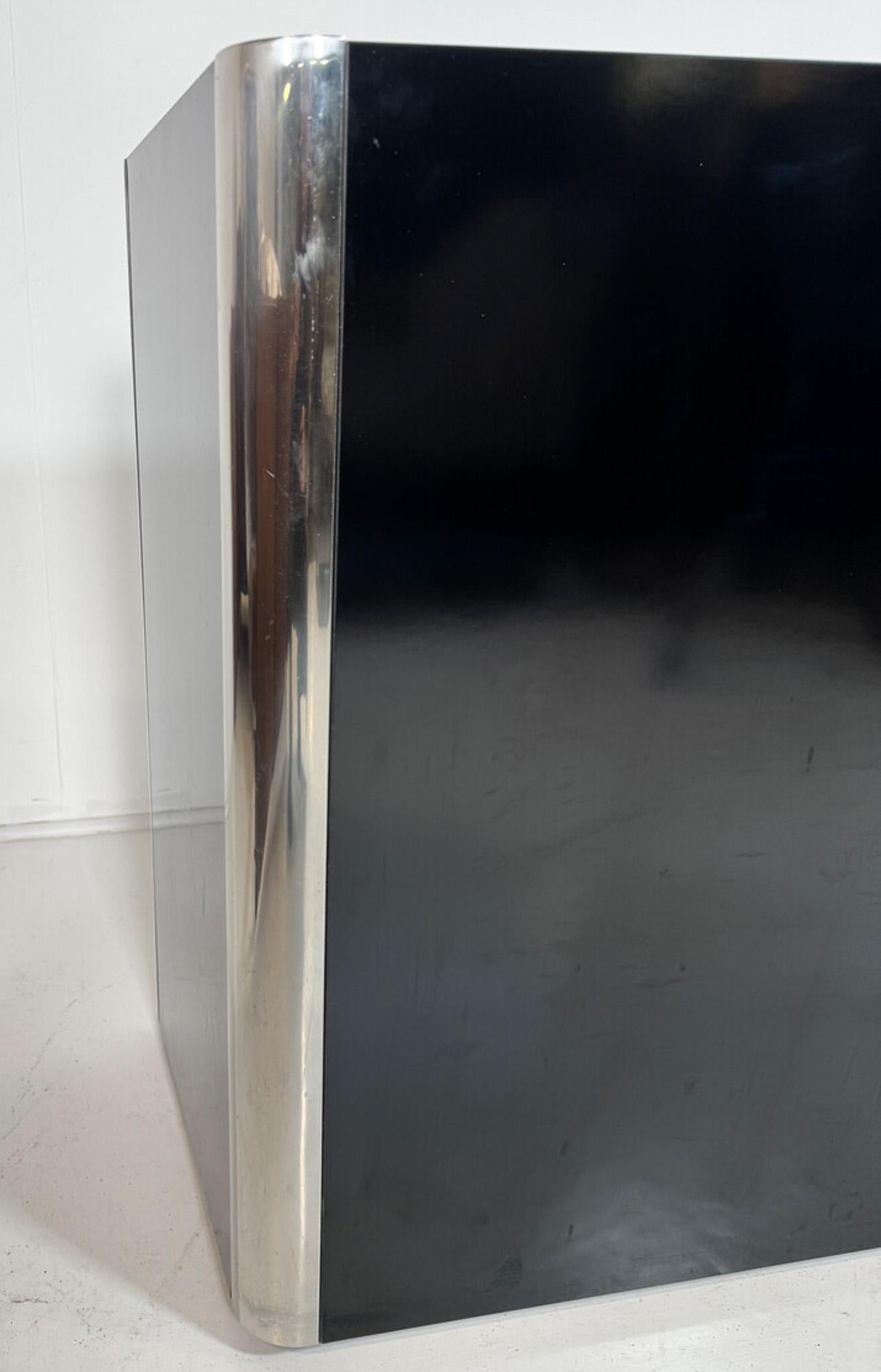 italien Enfilade moderne du milieu du siècle dernier de Willy Rizzo pour Mario Sabot, 1970 en vente