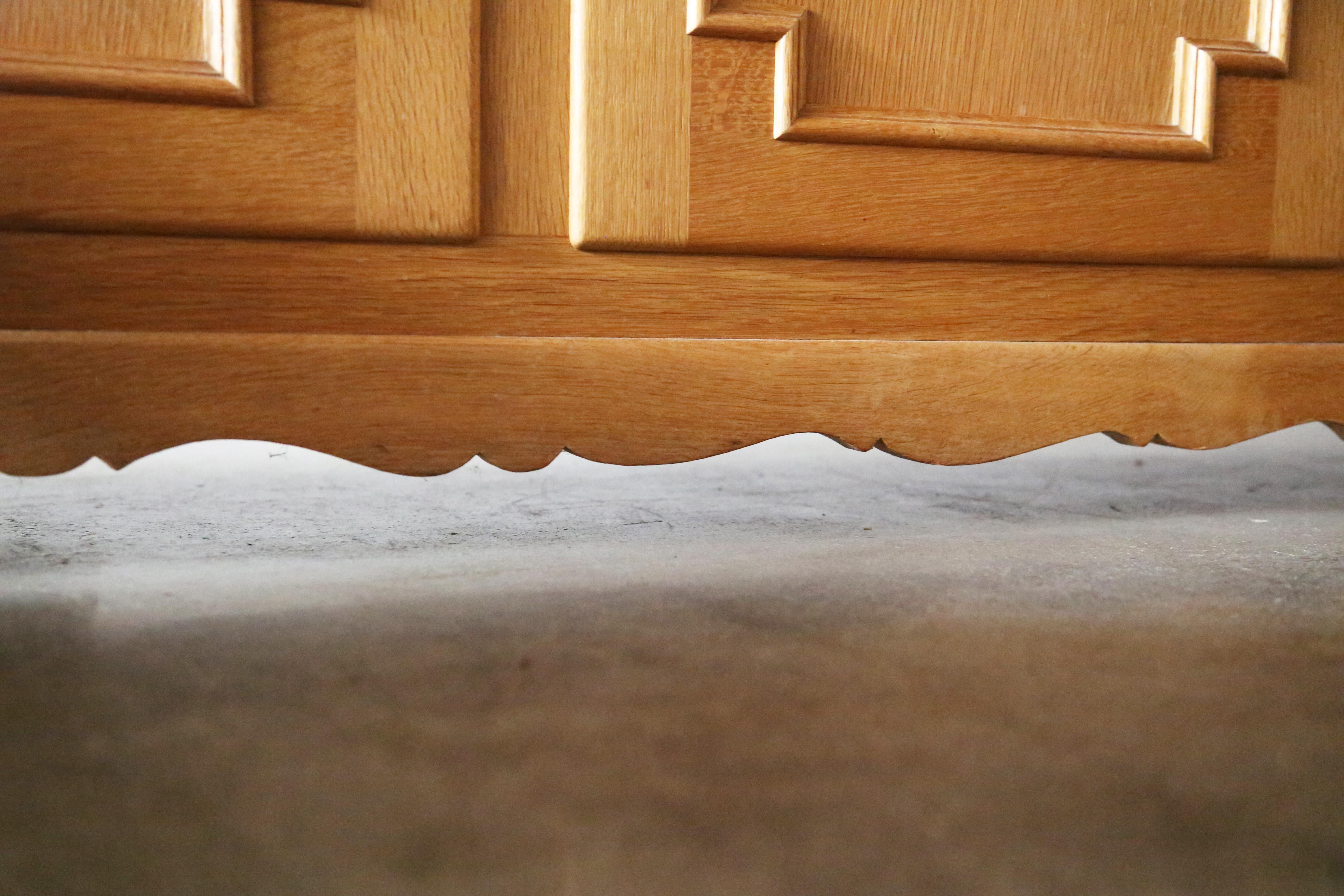 Mid Century Modern Sideboard Credenza after Henning Kjaernulf Solid White Oak In Good Condition In Virginia Beach, VA