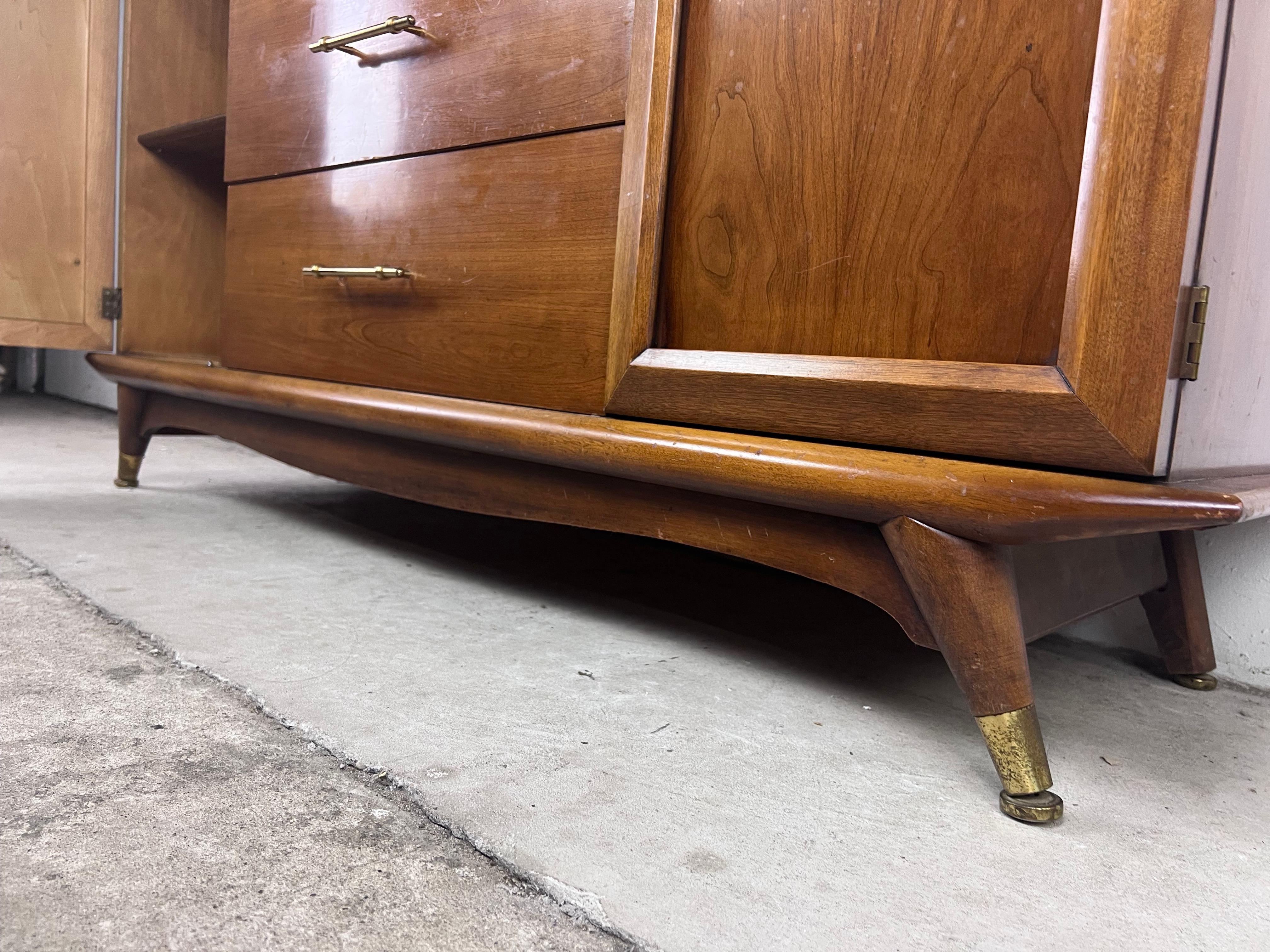 Mid Century Modern Sideboard Credenza with Brass Capped Feet For Sale 8