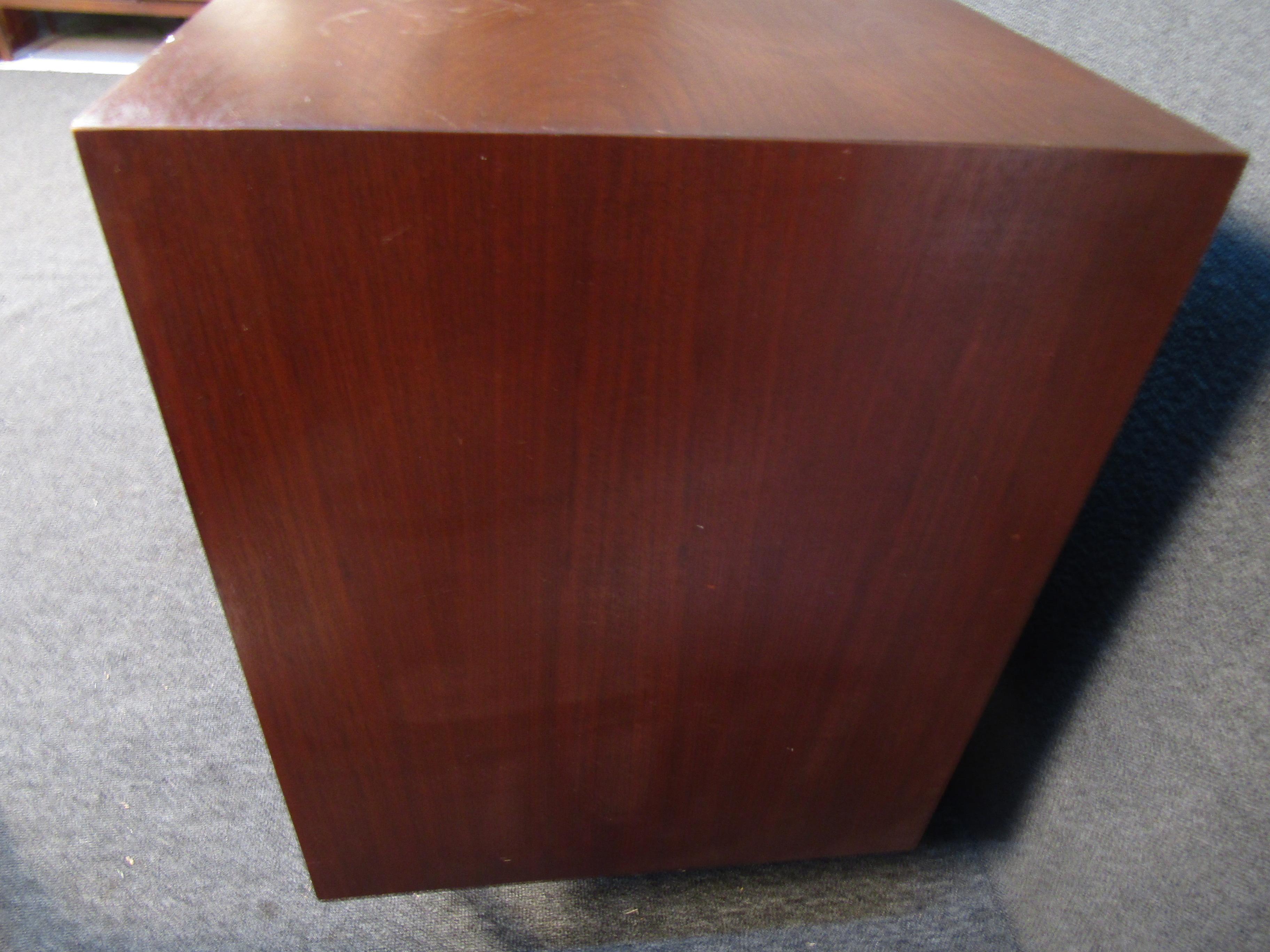 Mid-Century Modern Sideboard For Sale 7