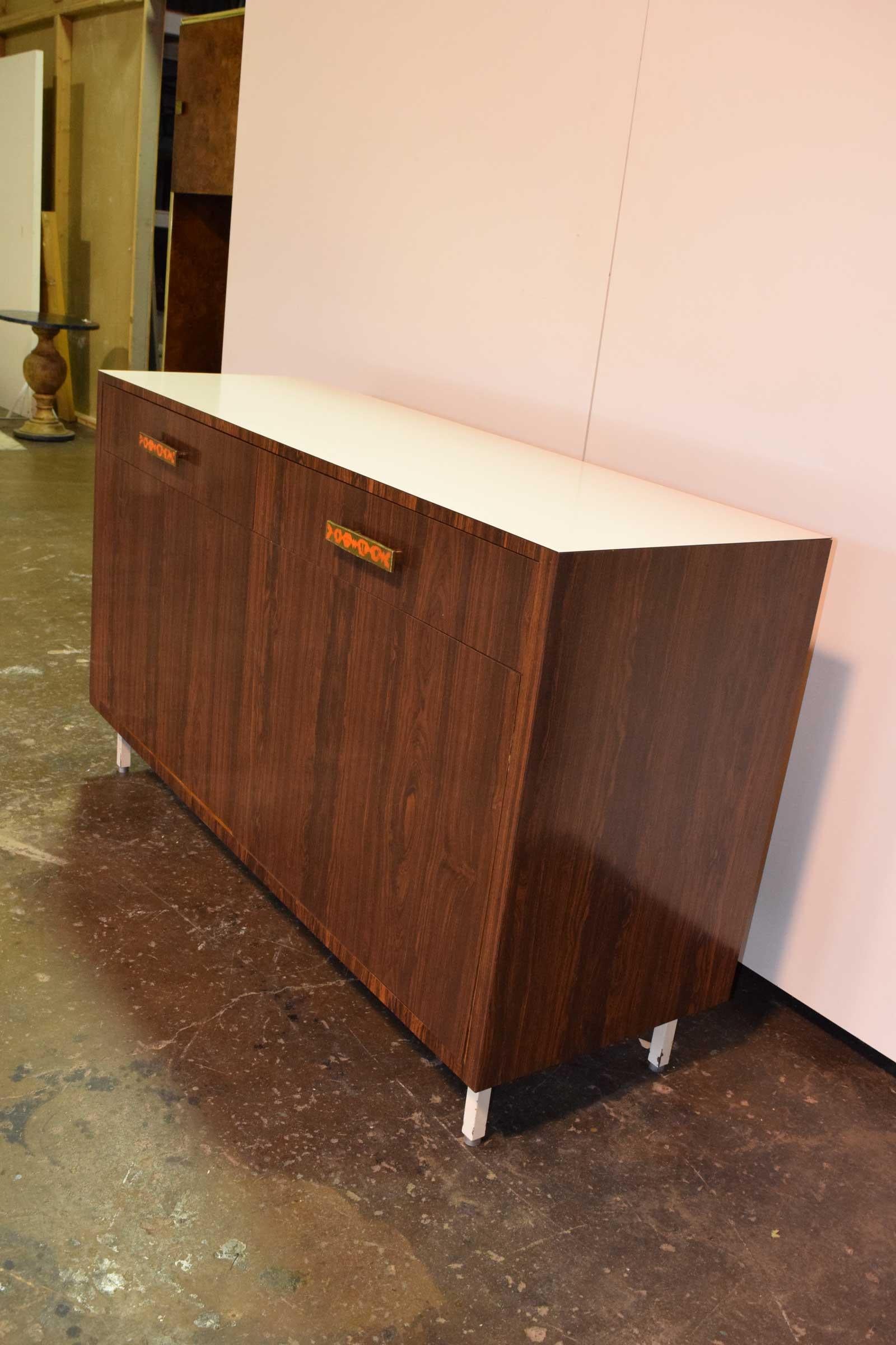 Mid-Century Modern Sideboard In Good Condition In Dallas, TX