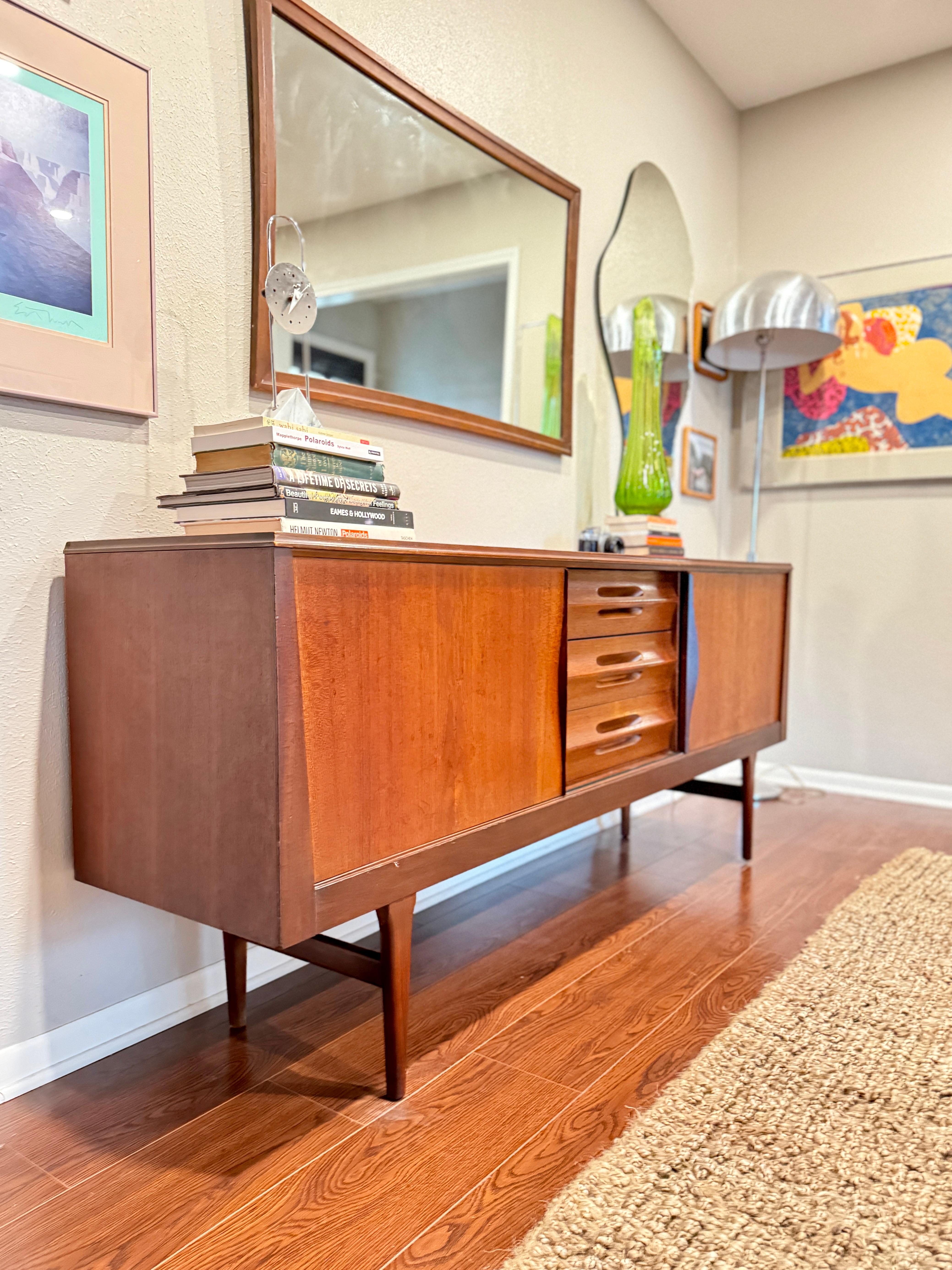 Mid century modern sideboard made of teak, circa 1960’s In Good Condition For Sale In Houston, TX