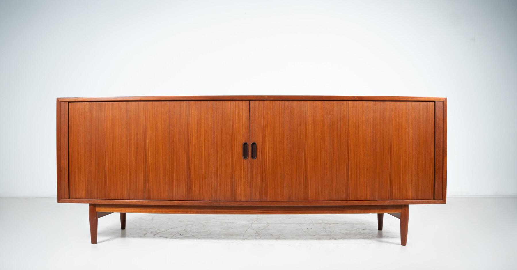 Mid-Century Modern Sideboard Model 37 by Arne Vodder, Sibast For Sale 11