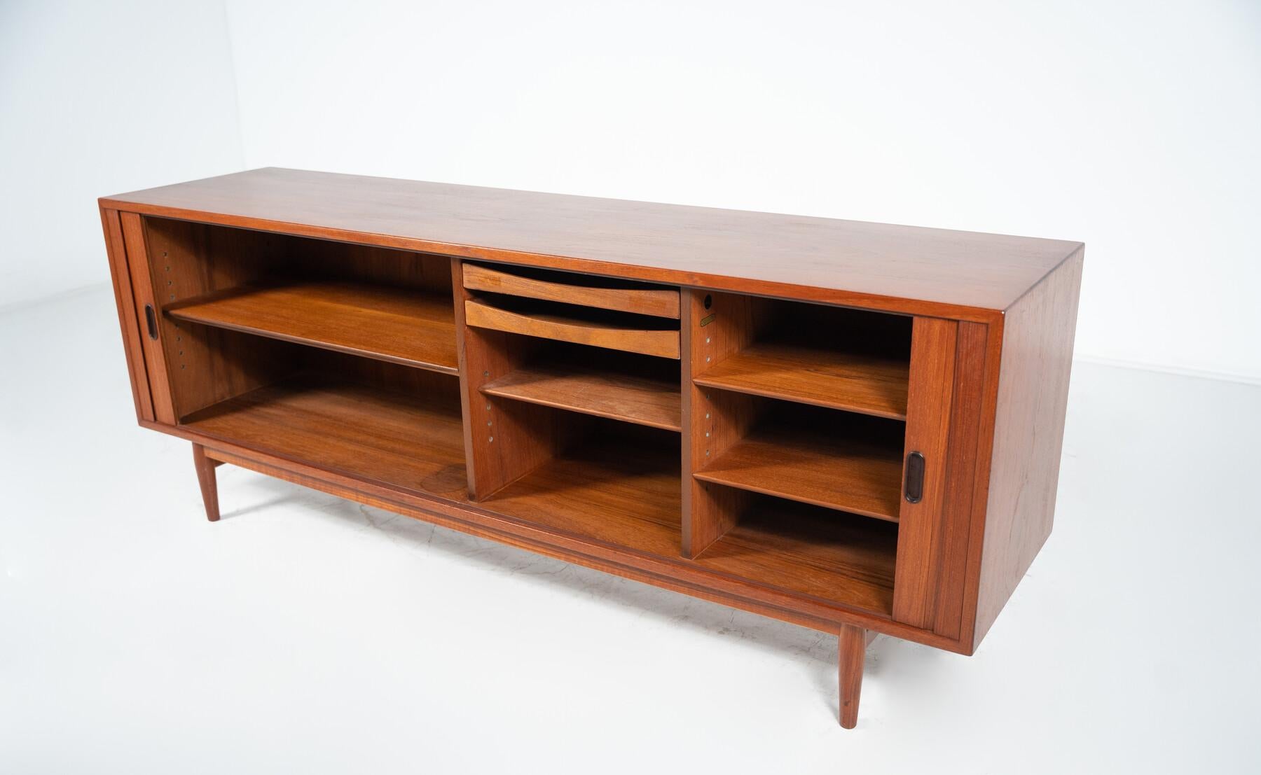 Wood Mid-Century Modern Sideboard Model 37 by Arne Vodder, Sibast For Sale