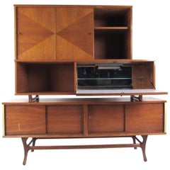 Modernes Sideboard aus der Mitte des Jahrhunderts mit Trockenbarr