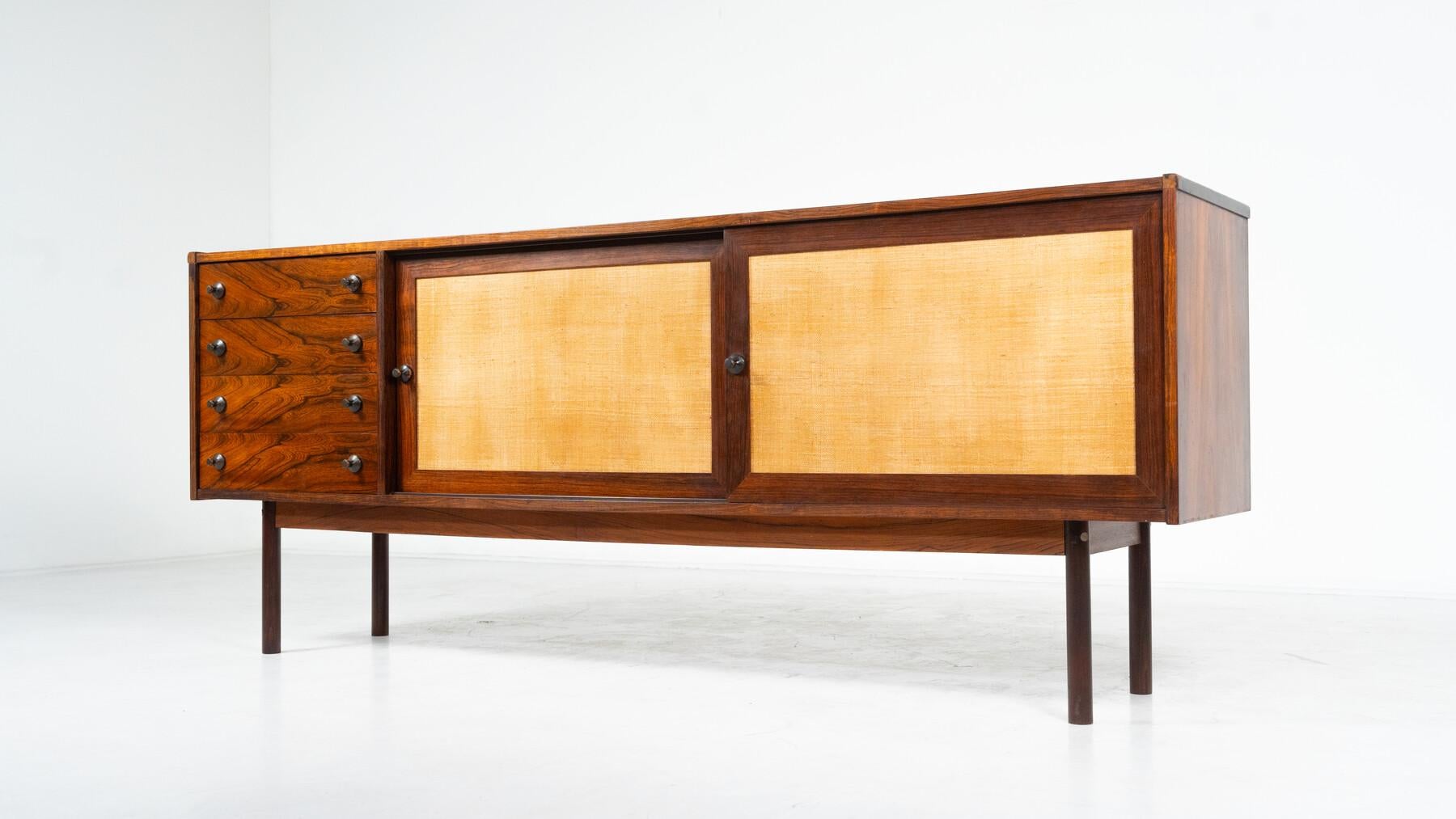 Credenza moderna di metà secolo, Wood e vimini, Italia, anni '60 in vendita 4