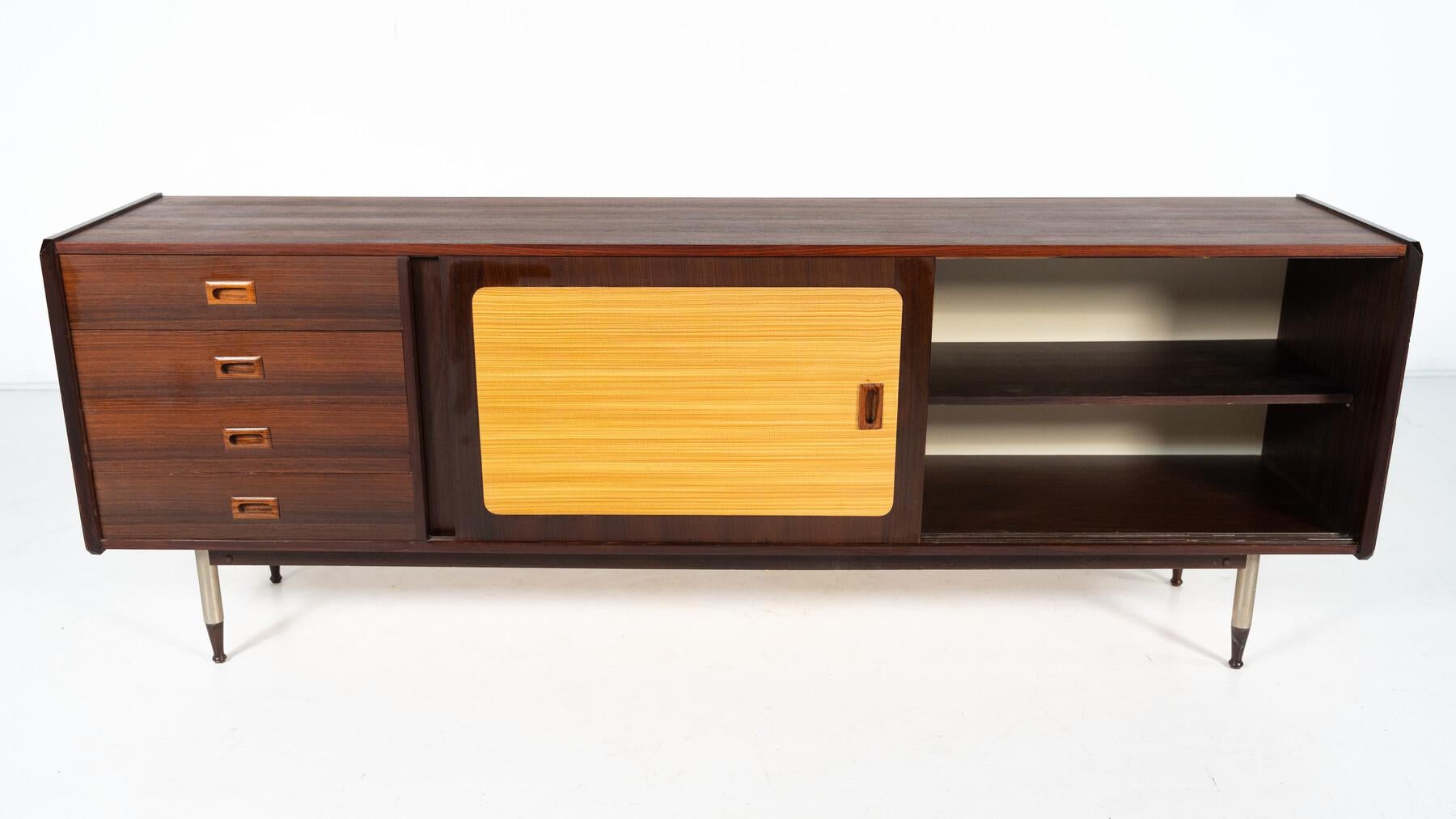 Buffet moderne du milieu du siècle, bois et osier, Italie en vente 10