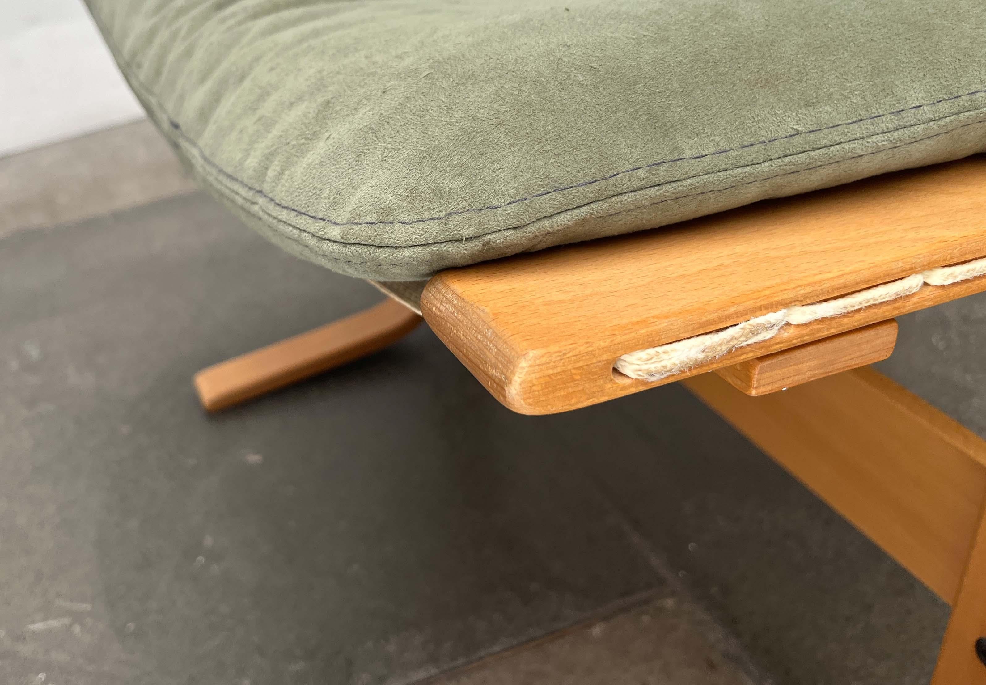 Sgabello Siesta moderno di metà secolo Greene & Greene in pelle nubuk Ingmar Relling Westnofa in vendita 5