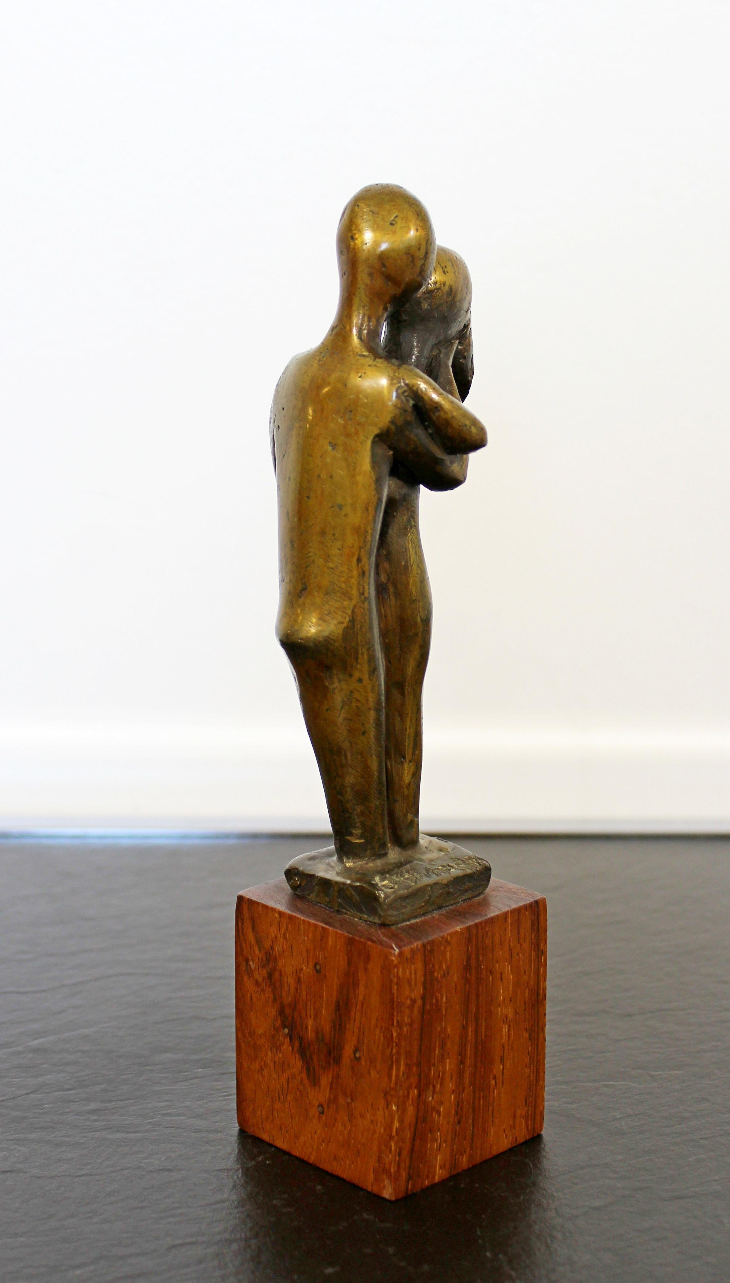 American Mid-Century Modern Signed Arthur Schneider Bronze Couple Sculpture Wood Base