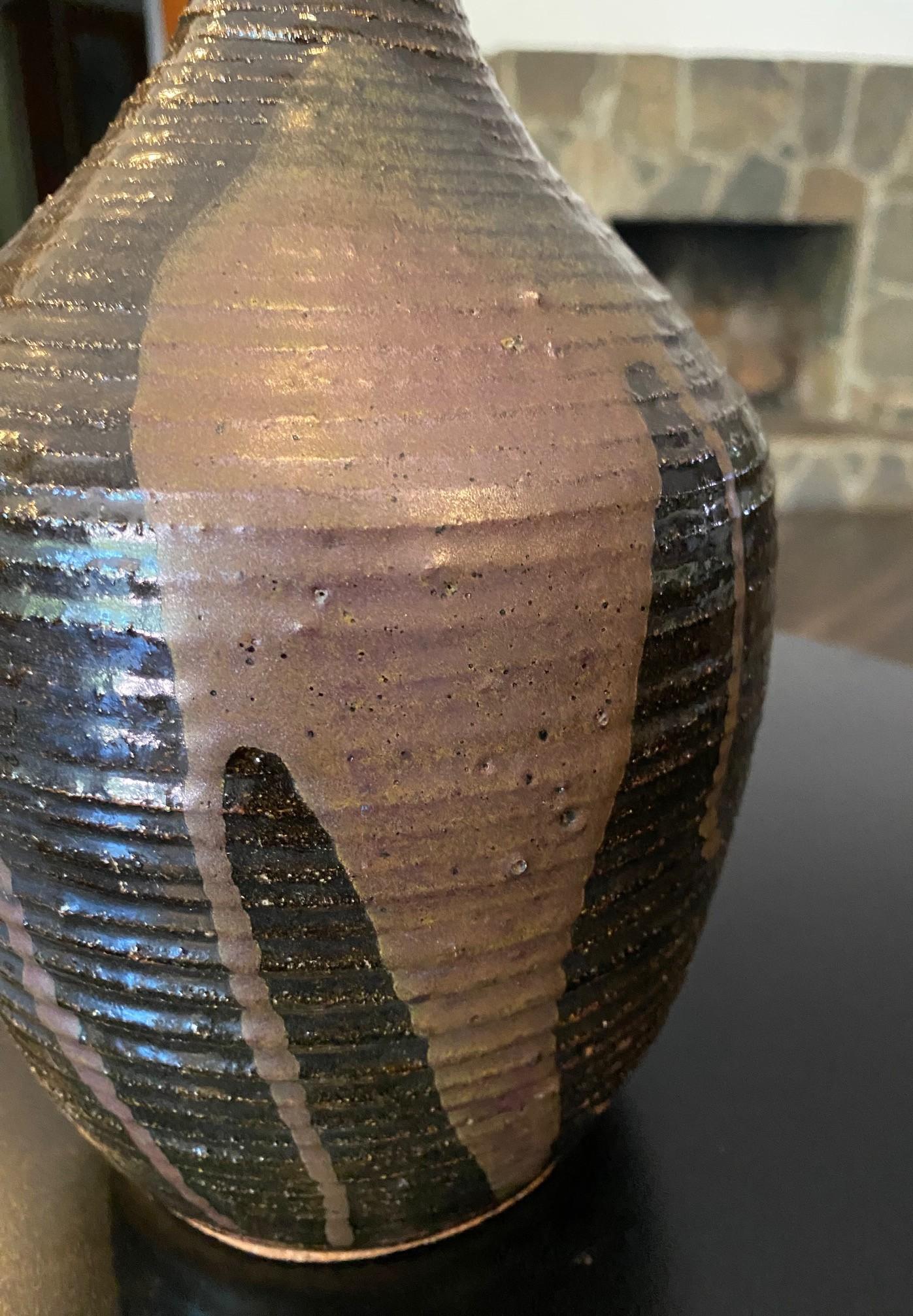 Vase d'art à glaçure Tenmoku, signé California Studio Pottery, mi-siècle moderne en vente 1