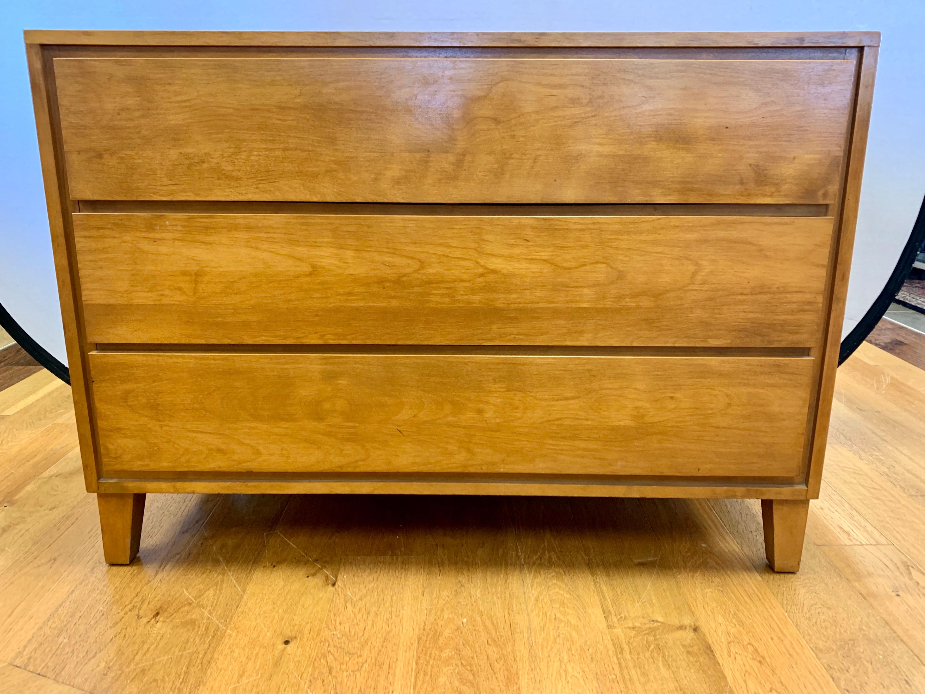 Signed Conant Ball Leslie Diamond modern mates three-drawer dresser. Great scale and better
lines. Drawers open and close with ease.