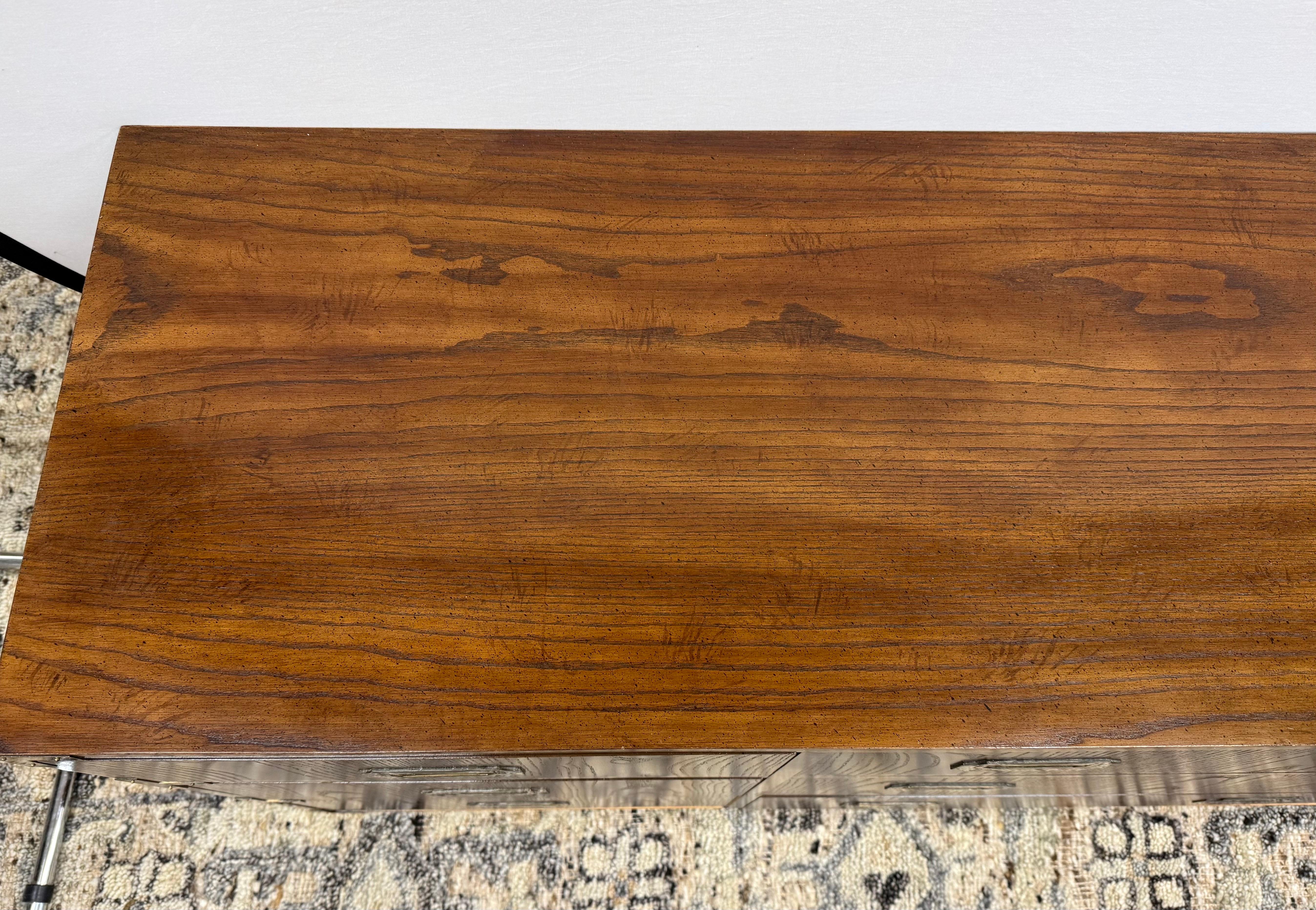 Mid Century Modern Signed Dixie Furniture Nine Drawer Walnut Campaign Dresser In Good Condition In West Hartford, CT