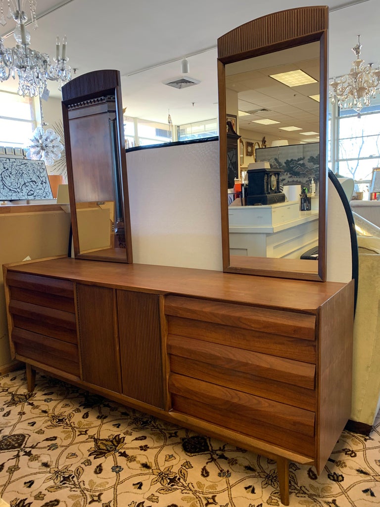 MidCentury Modern Signed Lane Altavista Large Chest Dresser with Dual