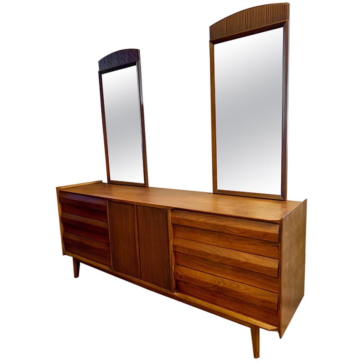 Mid-Century Modern Signed Lane Altavista Large Chest Dresser with Dual Mirrors