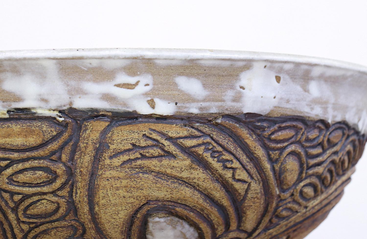 Fin du 20e siècle Vase à pied en céramique signé The Moderns en vente