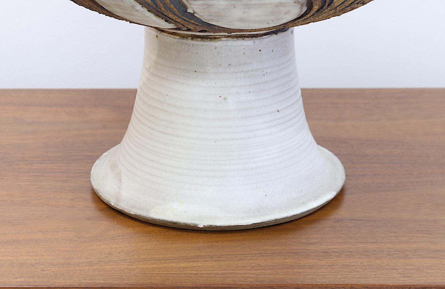 Mid-Century Modern Signed Large Ceramic Footed Bowl Vase For Sale 1