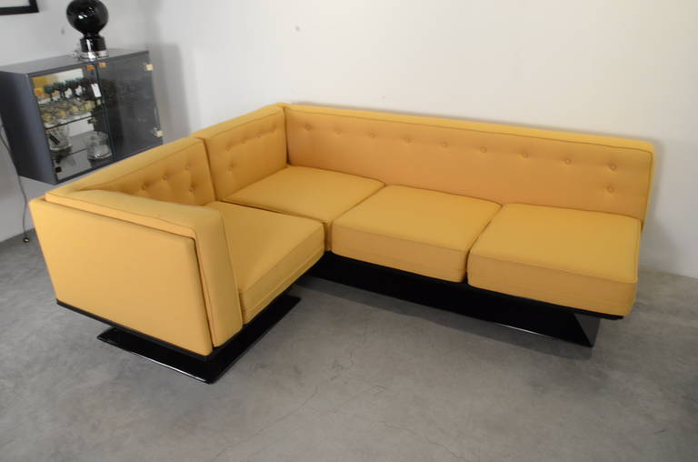 MIM Ico Parisi Knoll Yellow Wool Upholstery and Black Fiberglass Sectional Sofa For Sale 2