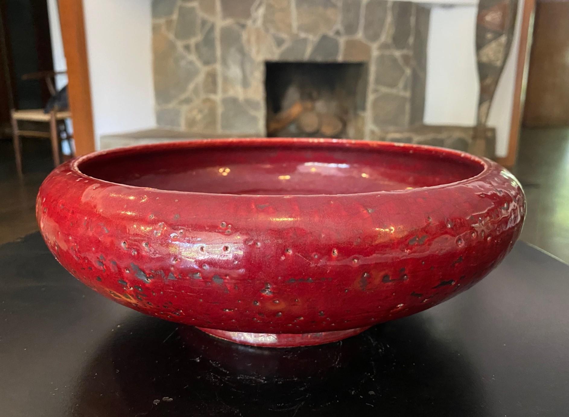 Fired Mid-Century Modern Signed Oxblood Glazed Italian Pottery Bowl Likely Aldo Londi For Sale