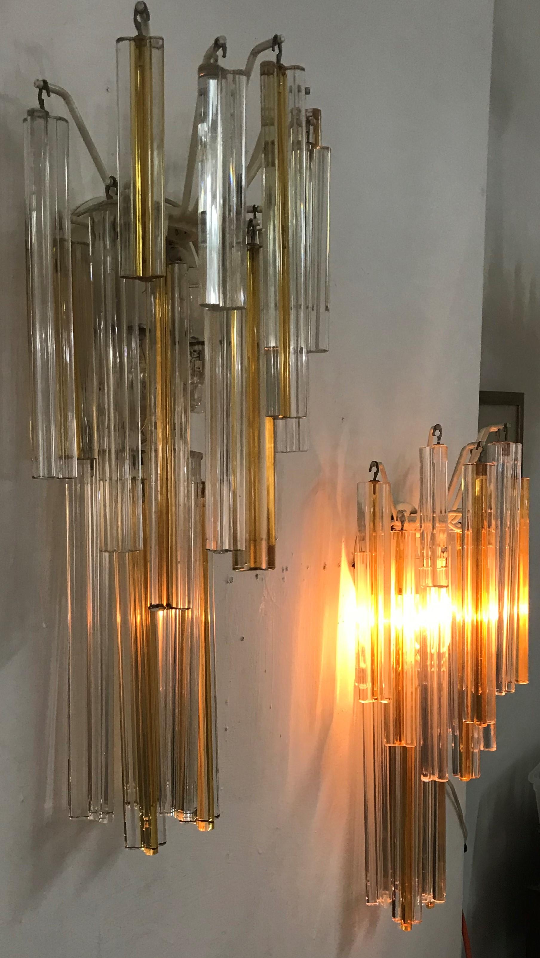 Mid-Century Modern Signed Pair of Murano 'Asta Triedo' Glass Sconces by Venini In Good Condition For Sale In Merida, Yucatan