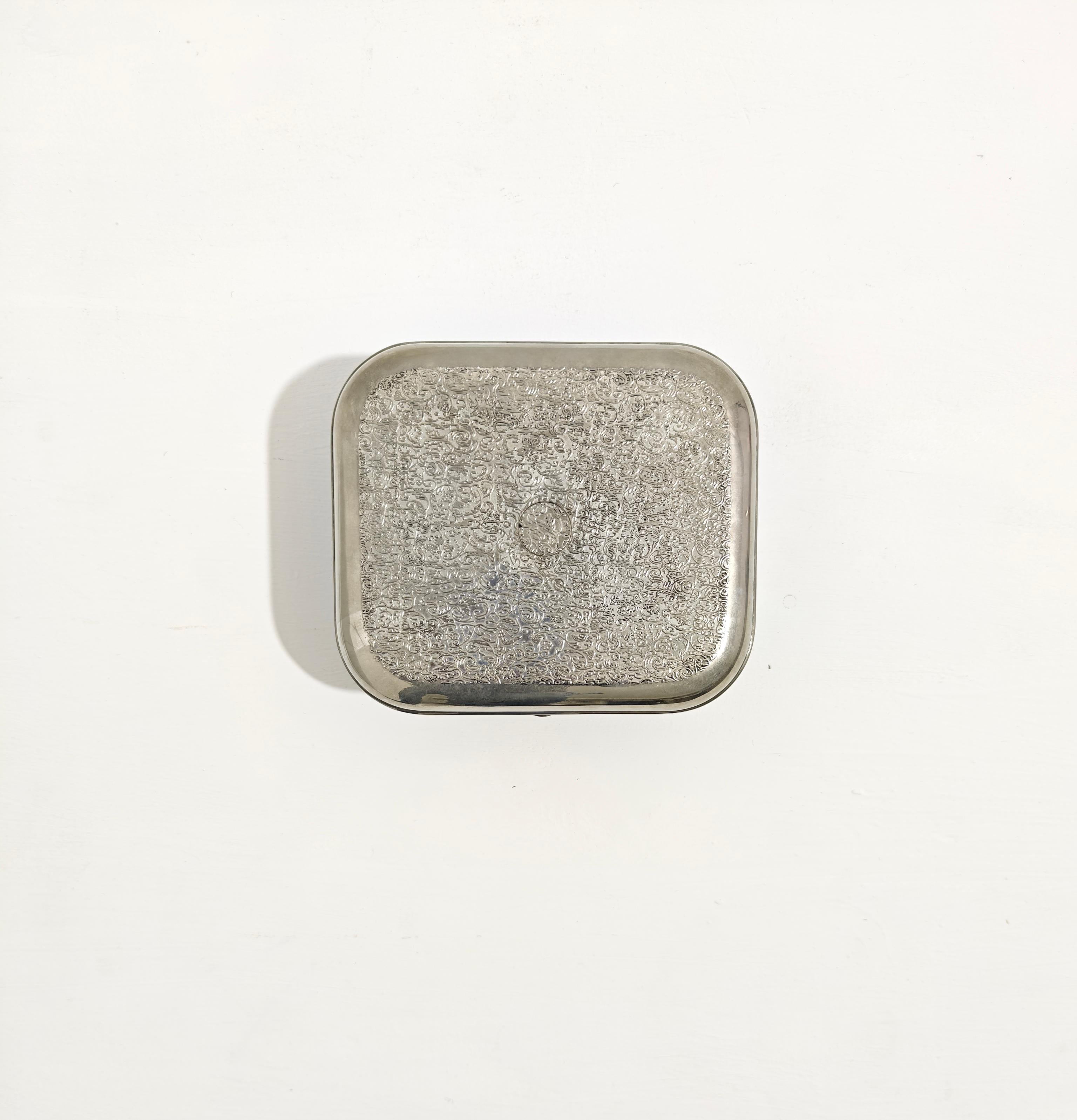 Plaqué argent Boîte à bijoux moderne du milieu du siècle dernier en métal argenté et laiton Italie 1970/80 en vente