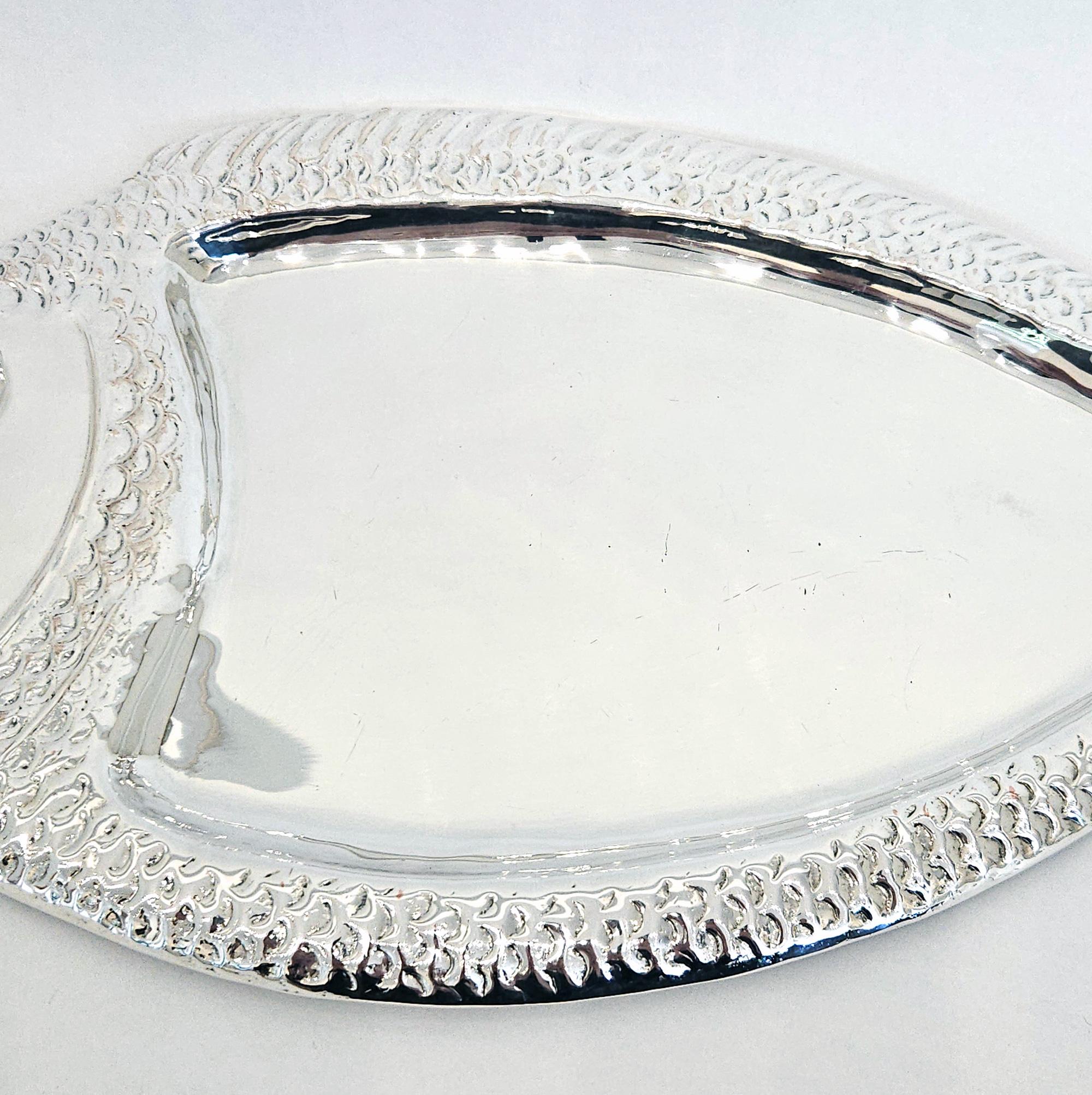 Plato para servir pescado en plata moderna de mediados de siglo de Valenti, España, c. 1970 Moderno de mediados de siglo en venta