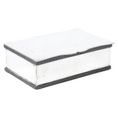 Caja de accesorios plateada moderna de mediados de siglo
