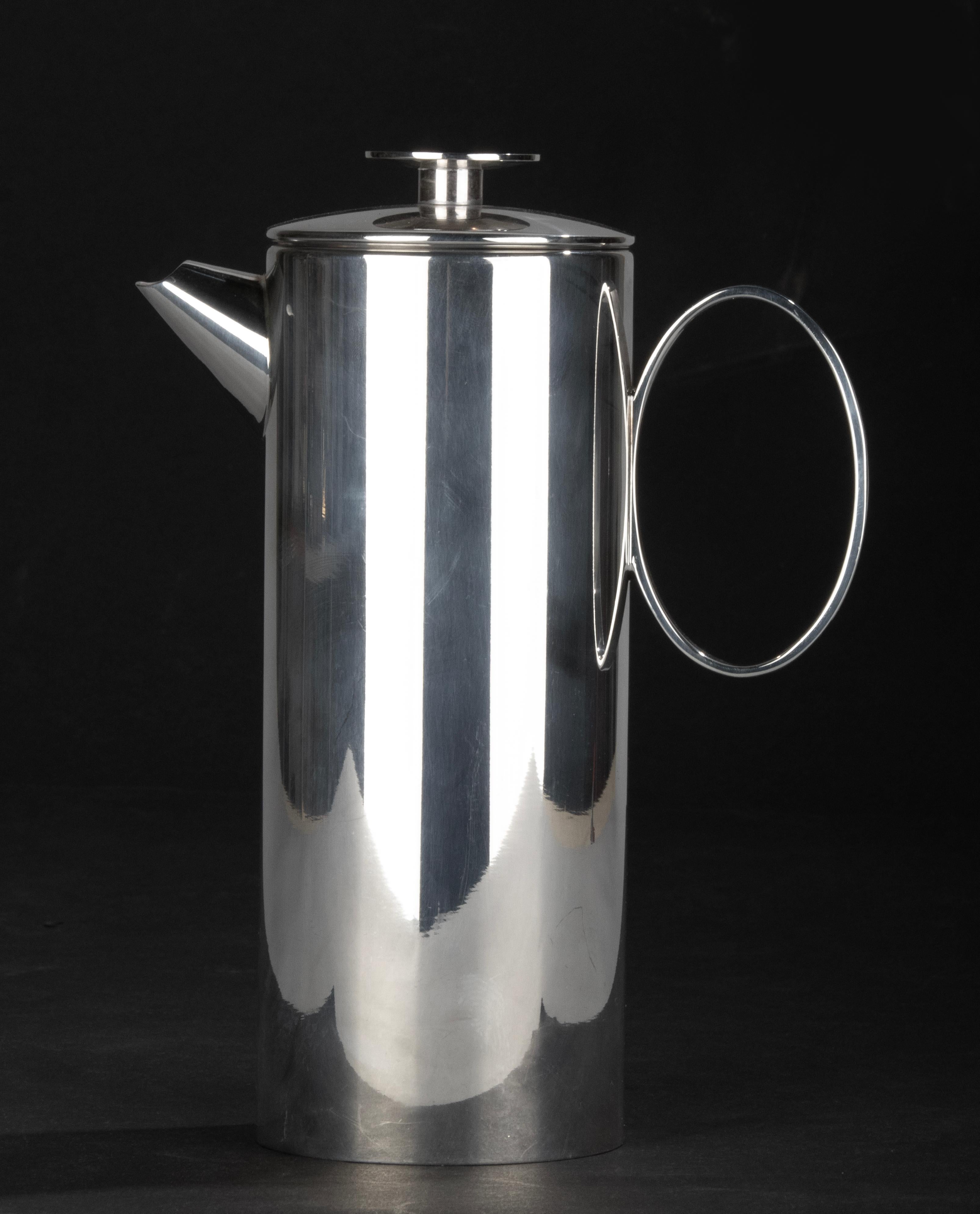 Plaqué argent Cafetière en métal argenté moderne du milieu du siècle dernier fabriquée par Christofle, Lino Sabattini en vente