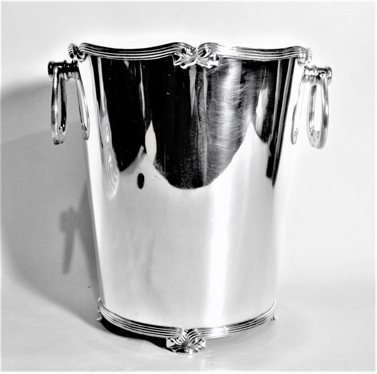 Mid-Century Modern Silver Plated Footed Ice Bucket with Banded Ribbon Accents For Sale 1