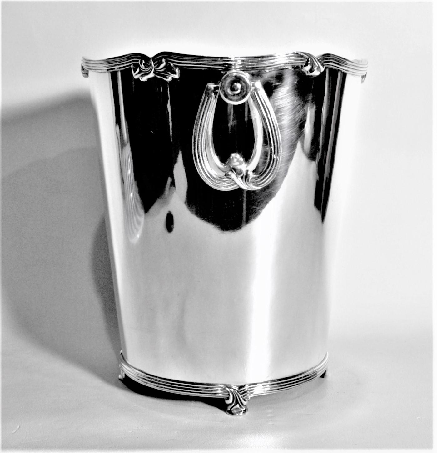 Mid-Century Modern Silver Plated Footed Ice Bucket with Banded Ribbon Accents For Sale 2