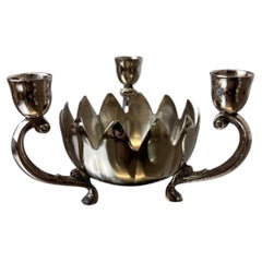 Candelabro de estilo «Mid-Century Modern» con forma de nenúfar, plateado, Francia, década de 1960