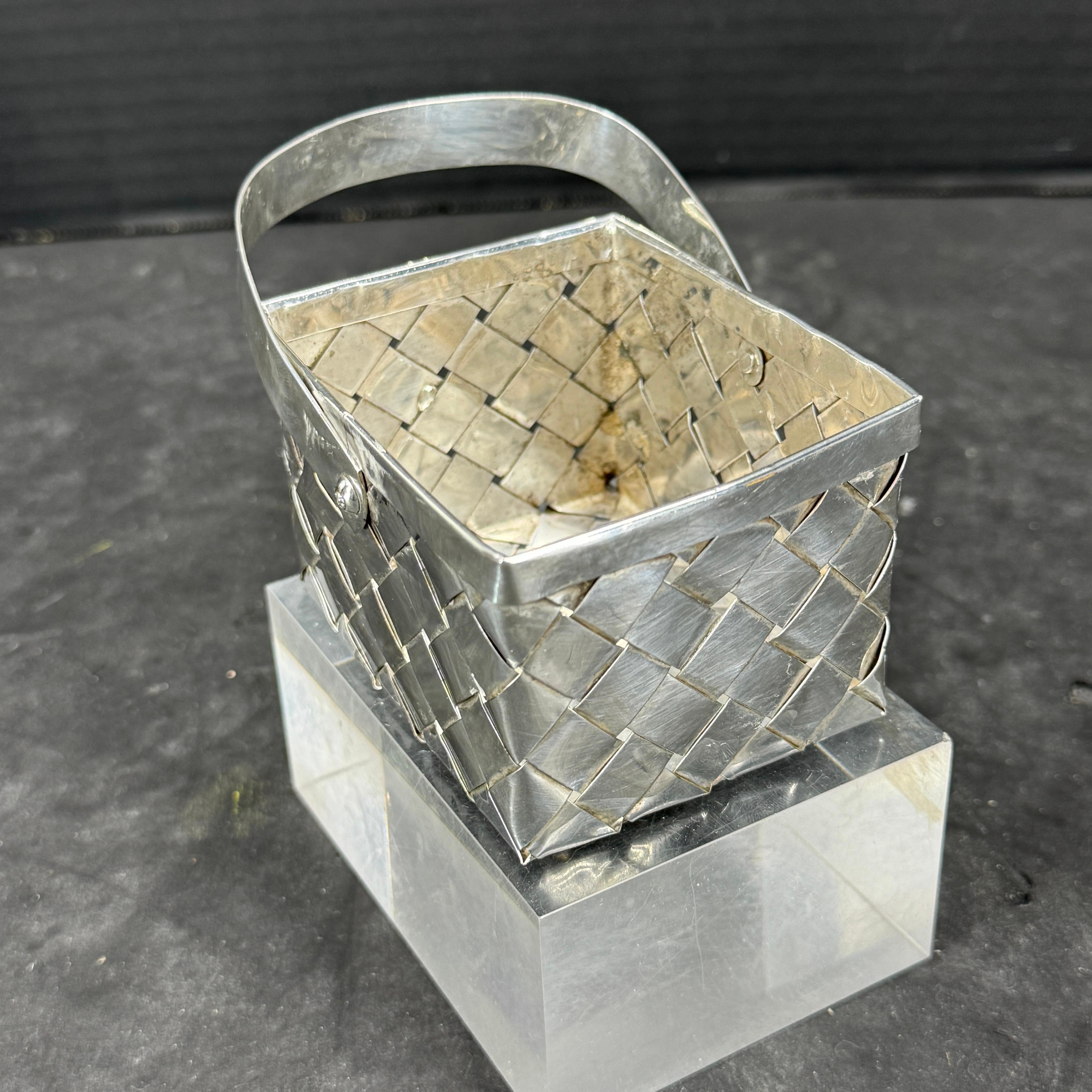 20th Century Mid-Century Modern Silver Rectangular Woven Basket For Sale