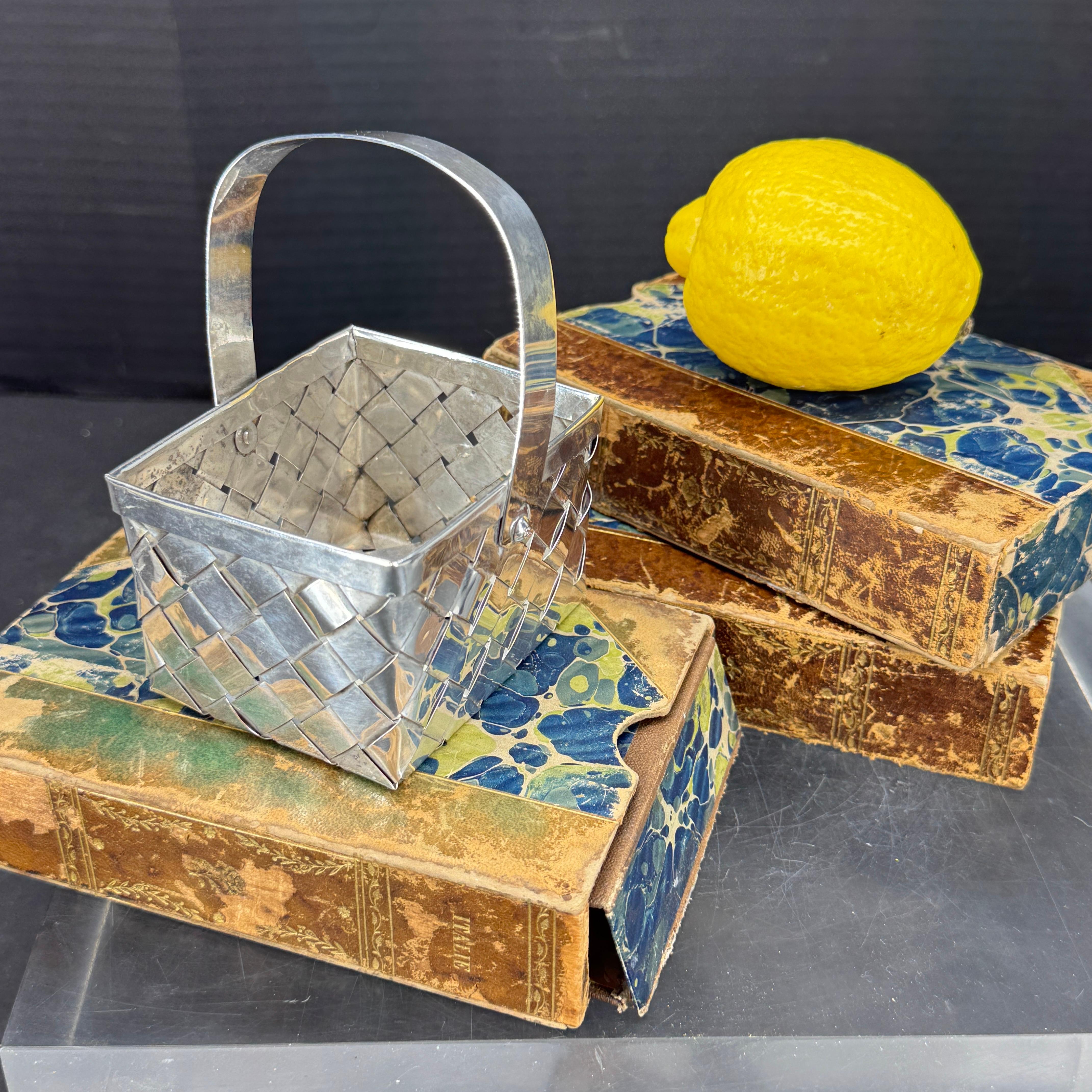 Mid-Century Modern Silver Rectangular Woven Basket For Sale 2