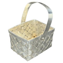 Cesta tejida rectangular plateada moderna de mediados de siglo