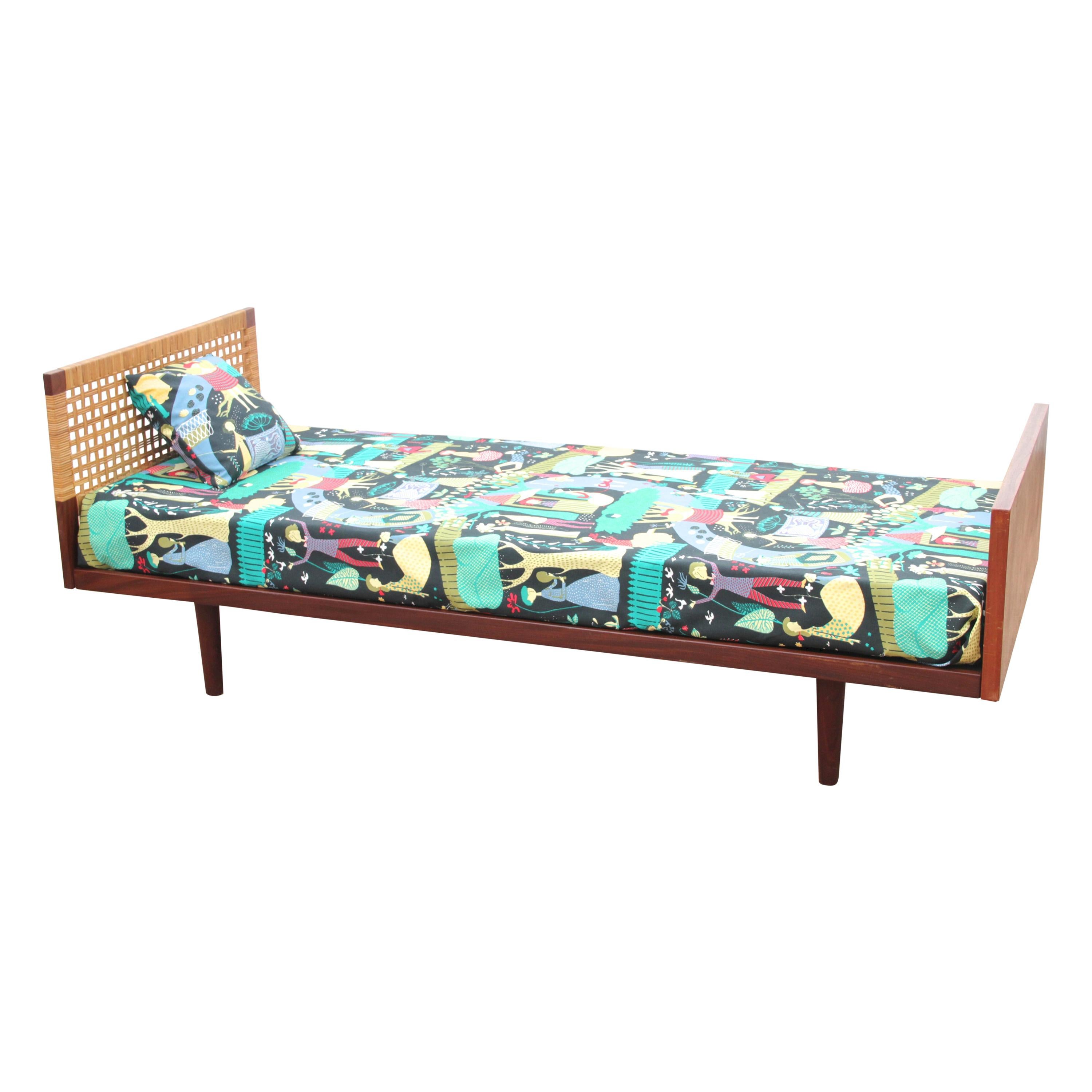 Mid-Century Modern Single Bed by Hans Wegner, with Bed Table