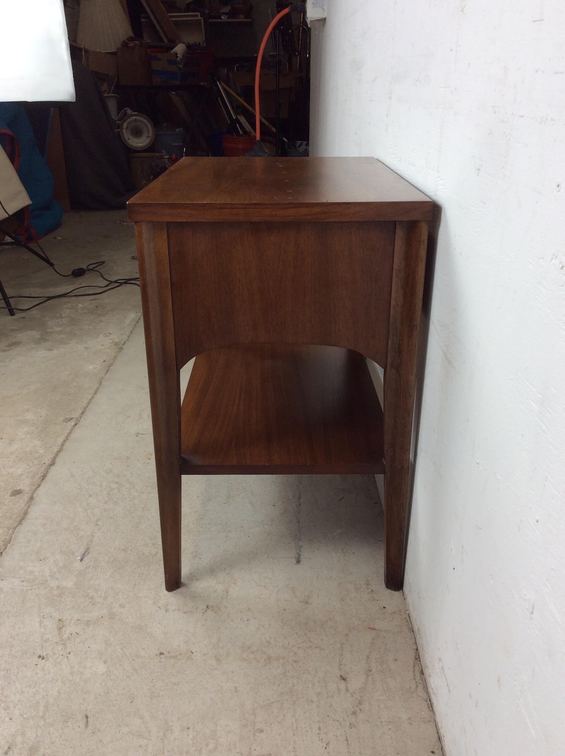 American Mid Century Modern Single Drawer End Table by Kent Coffey For Sale