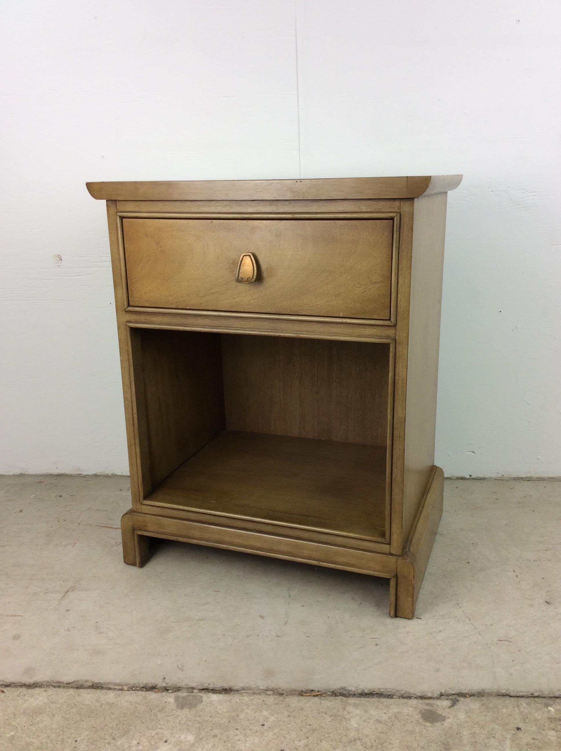 Mid Century Modern Single Drawer Nightstand by Drexel For Sale 7