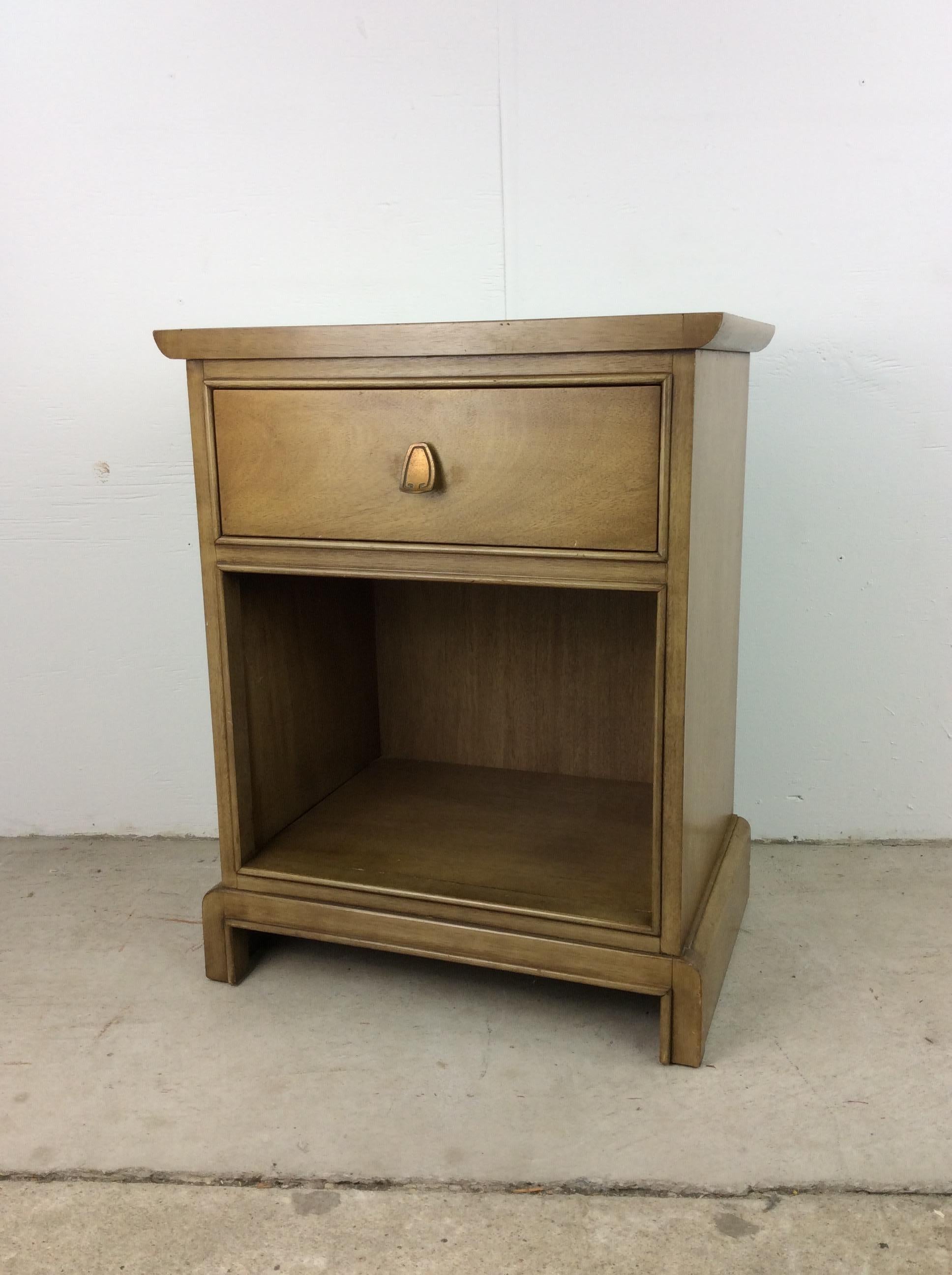 Mid Century Modern Single Drawer Nightstand by Drexel For Sale 7