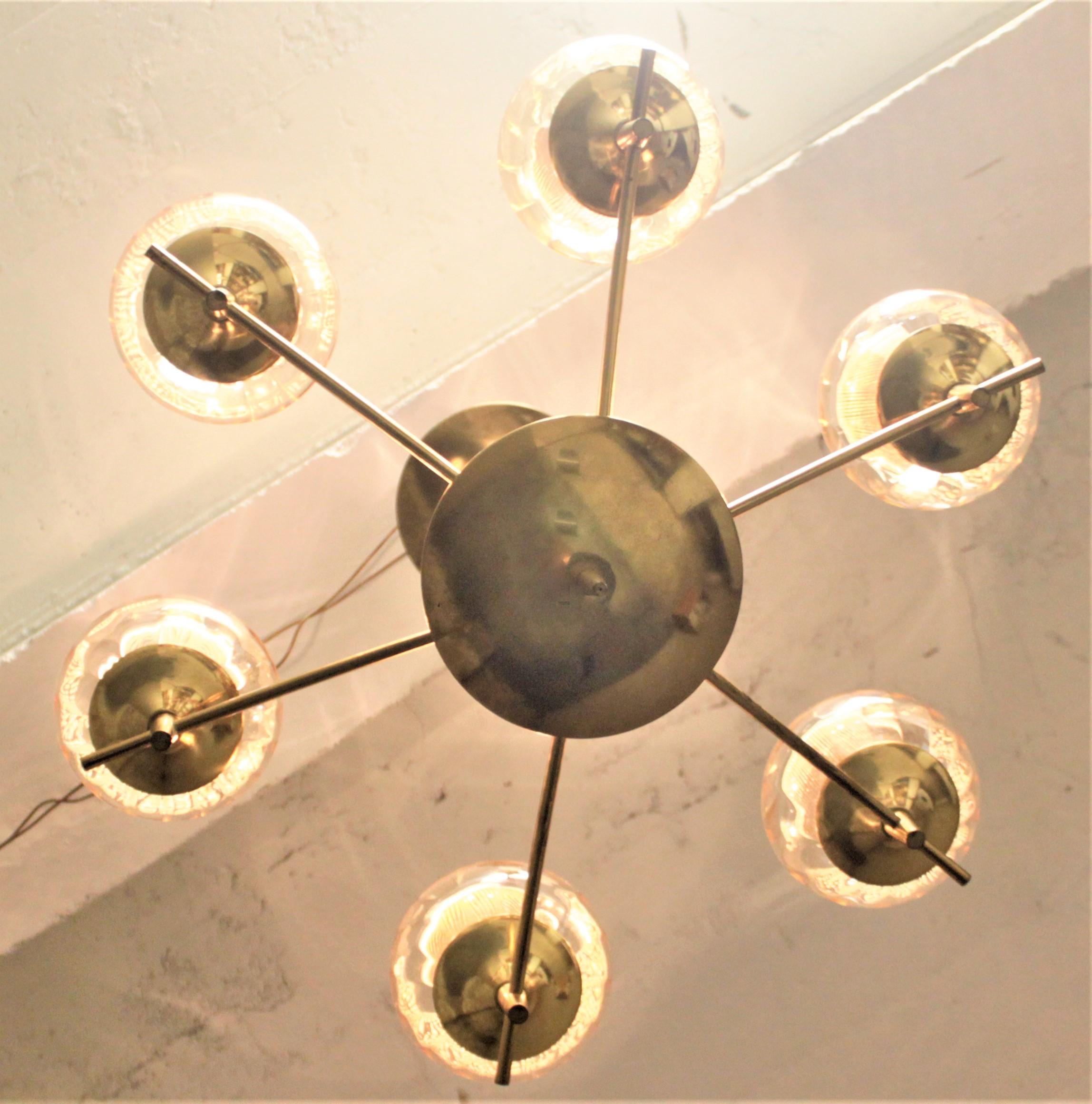 Mid-Century Modern Six Branch Brass & Glass Chandelier Attributed to G. Thurston In Good Condition For Sale In Hamilton, Ontario