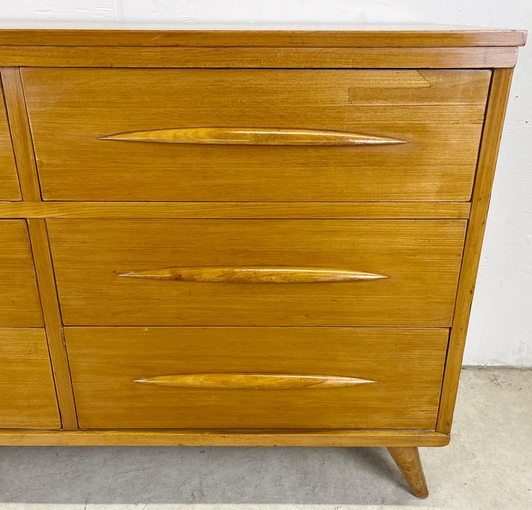 Mid Century Modern Six Drawer Dresser For Sale at 1stDibs