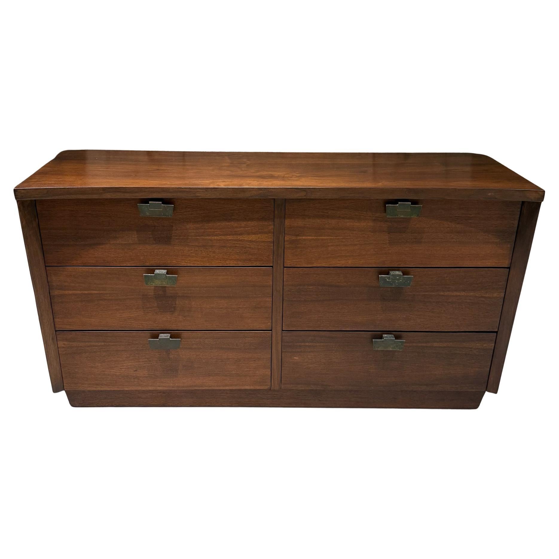 Comò a sei cassetti in stile metà secolo moderno Lowboy American of Martinsville