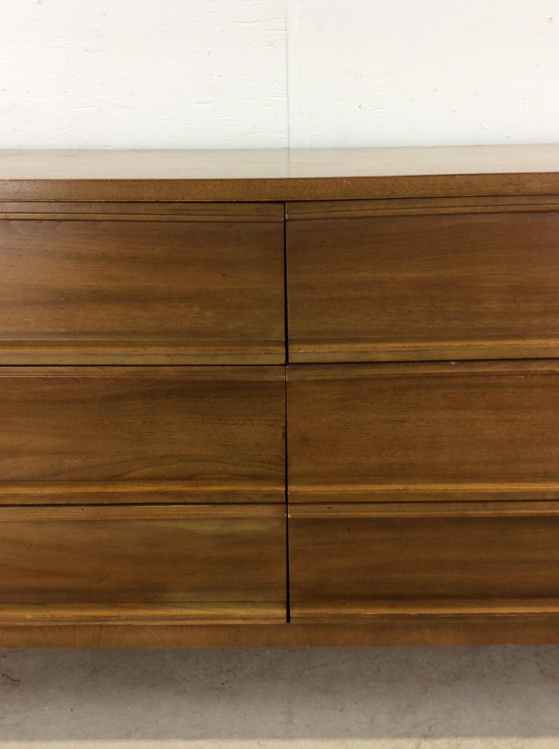 Cómoda baja de seis cajones Mid Century Modern by American of Martinsville en venta 5