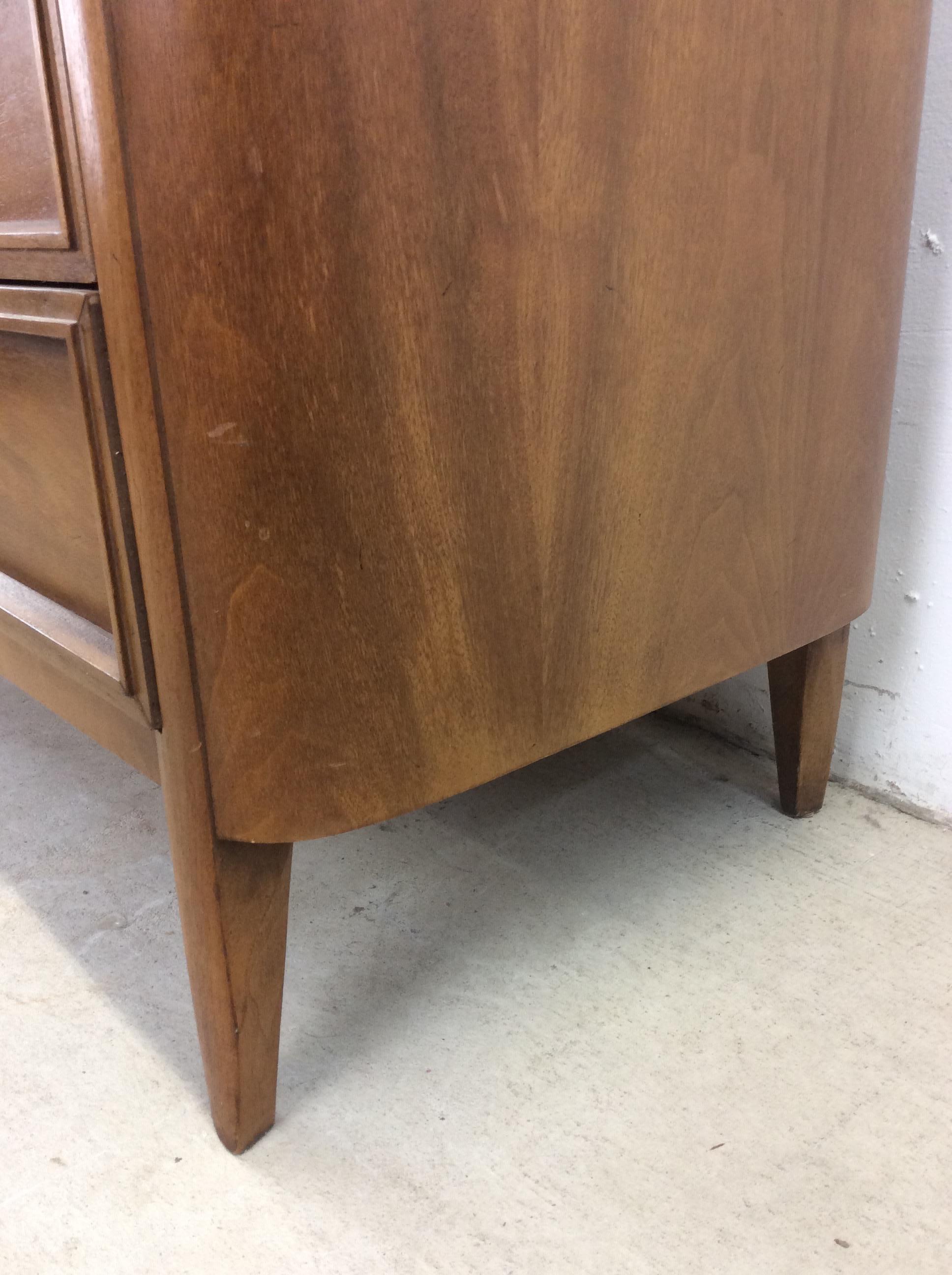 Cómoda baja de seis cajones Mid Century Modern by American of Martinsville en venta 9