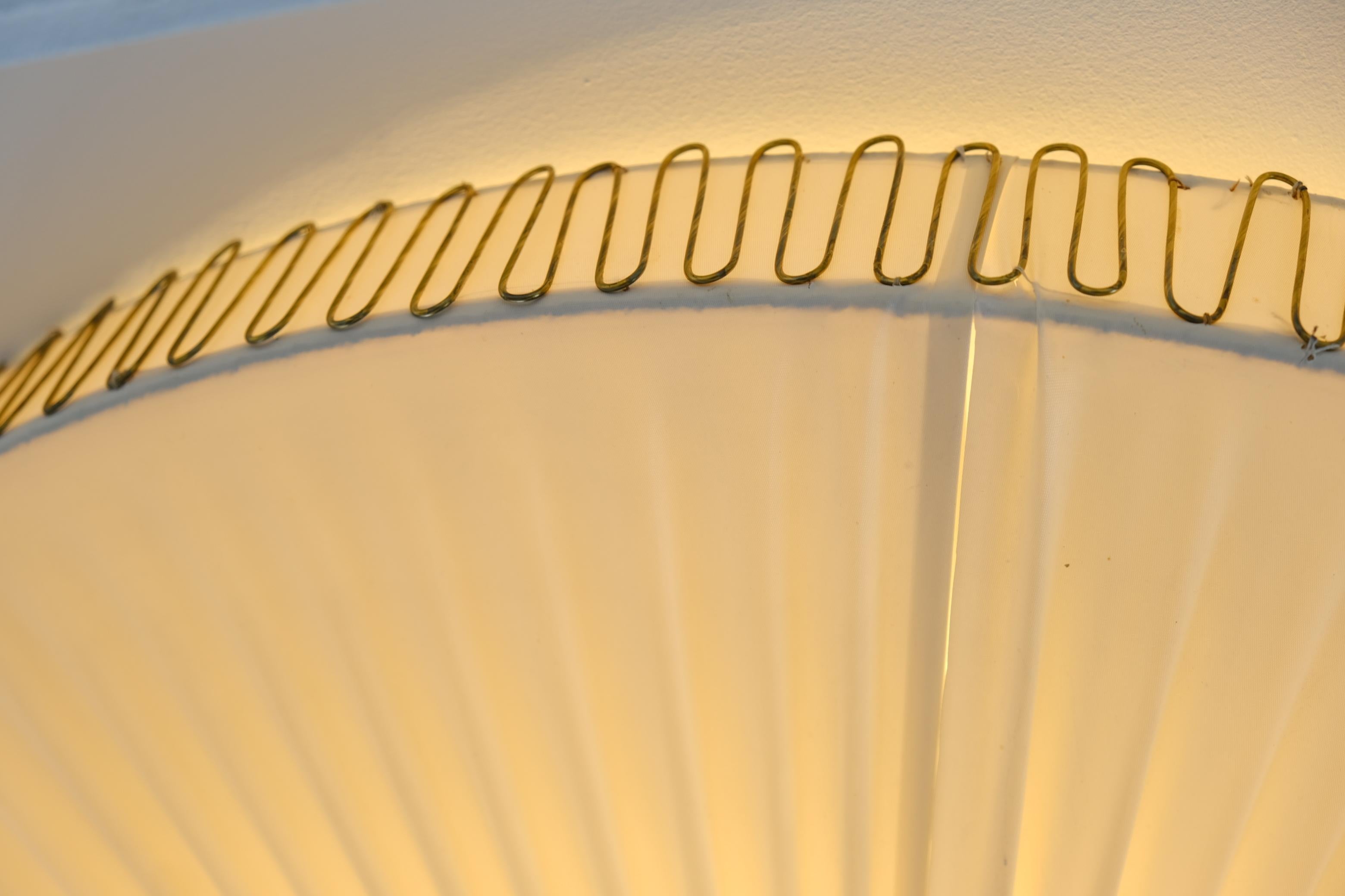 Mid-Century Modern Sizable Flush Mount, Model K5-40, Idman 1950s In Good Condition For Sale In Helsinki, FI