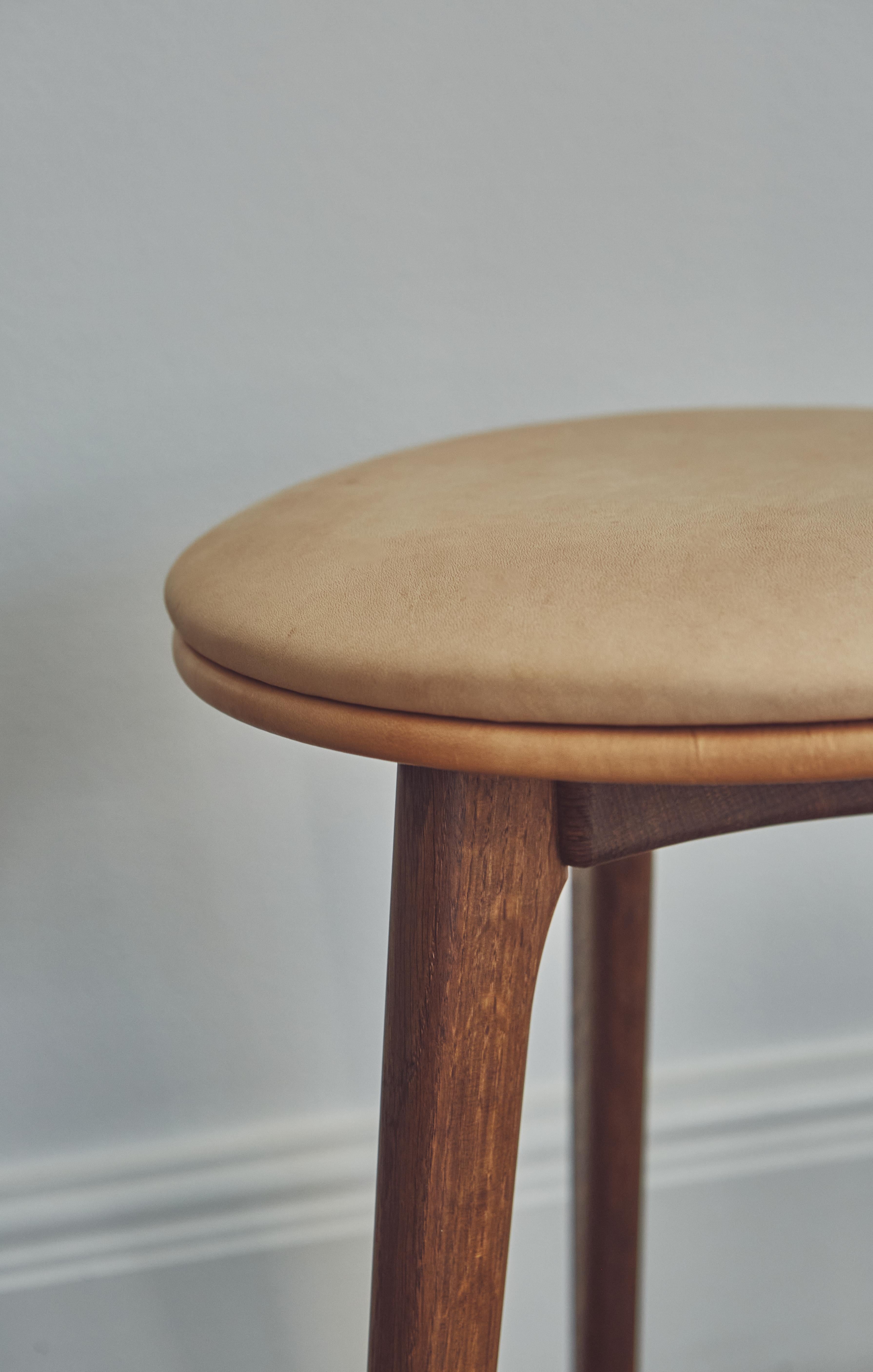Leather Mid-Century modern SJ.08 stool by Erik Buck. New edition For Sale