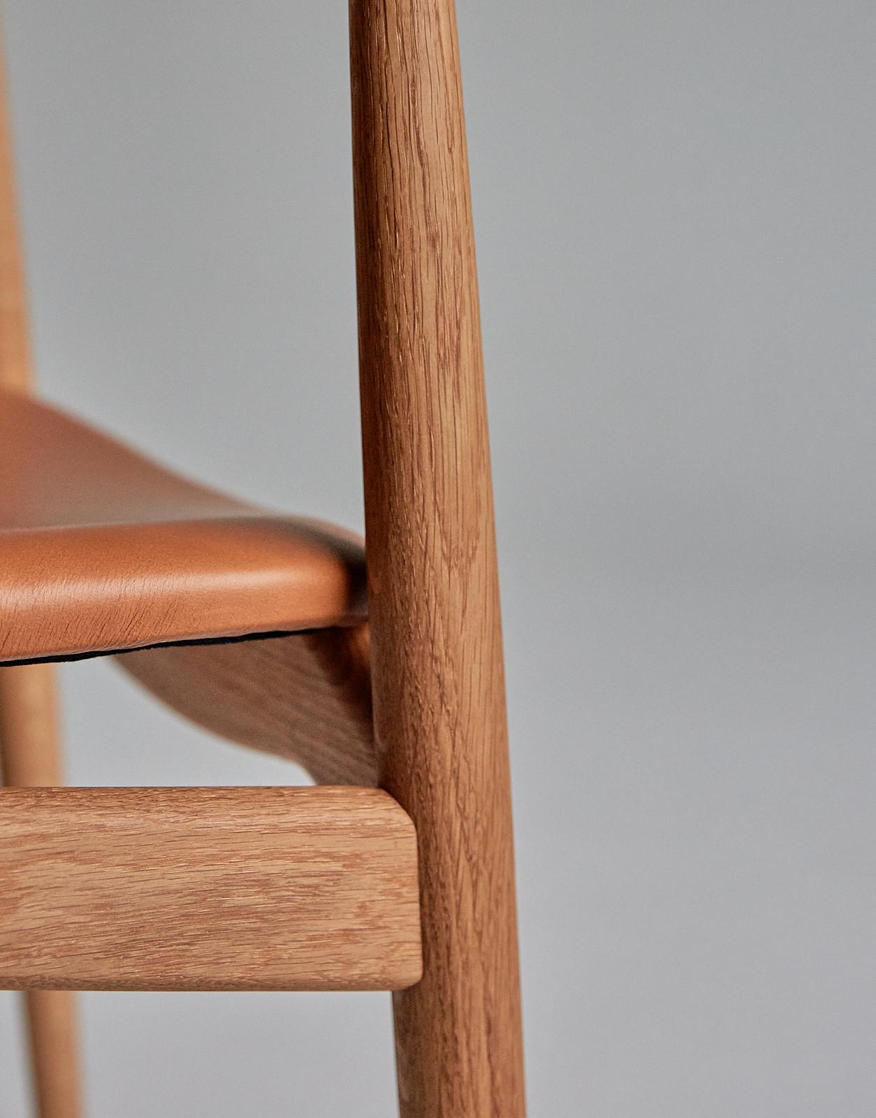 Silla moderna de mediados de siglo SJ.67 Captain, de Erik Buck. Nueva edición en venta 7