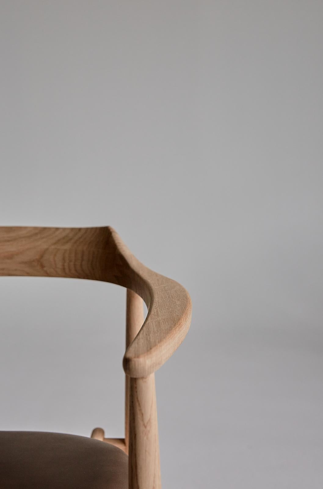 Mid-Century modern SJ.750 OVAL chair by Arne Wahl Iversen. New edition For Sale 3