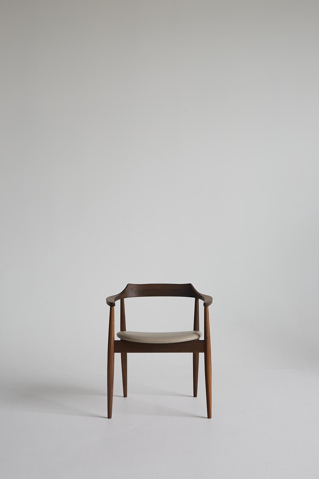 Sedia SJ.750 OVAL di Arne Wahl Iversen, in stile Mid-Century Modern. Nuova edizione In condizioni Nuovo in vendita a Courbevoie, FR