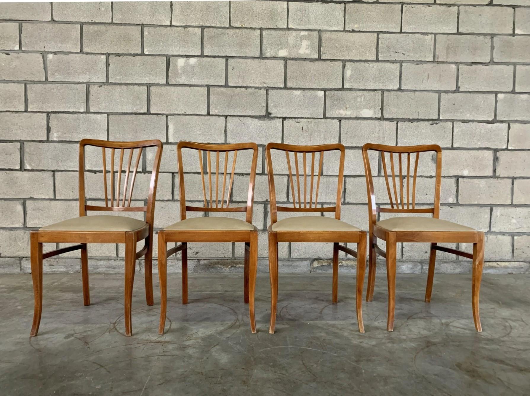 Mid-Century Modern Mid Century Modern Slat Back Dining Chairs - Set of 4 en vente